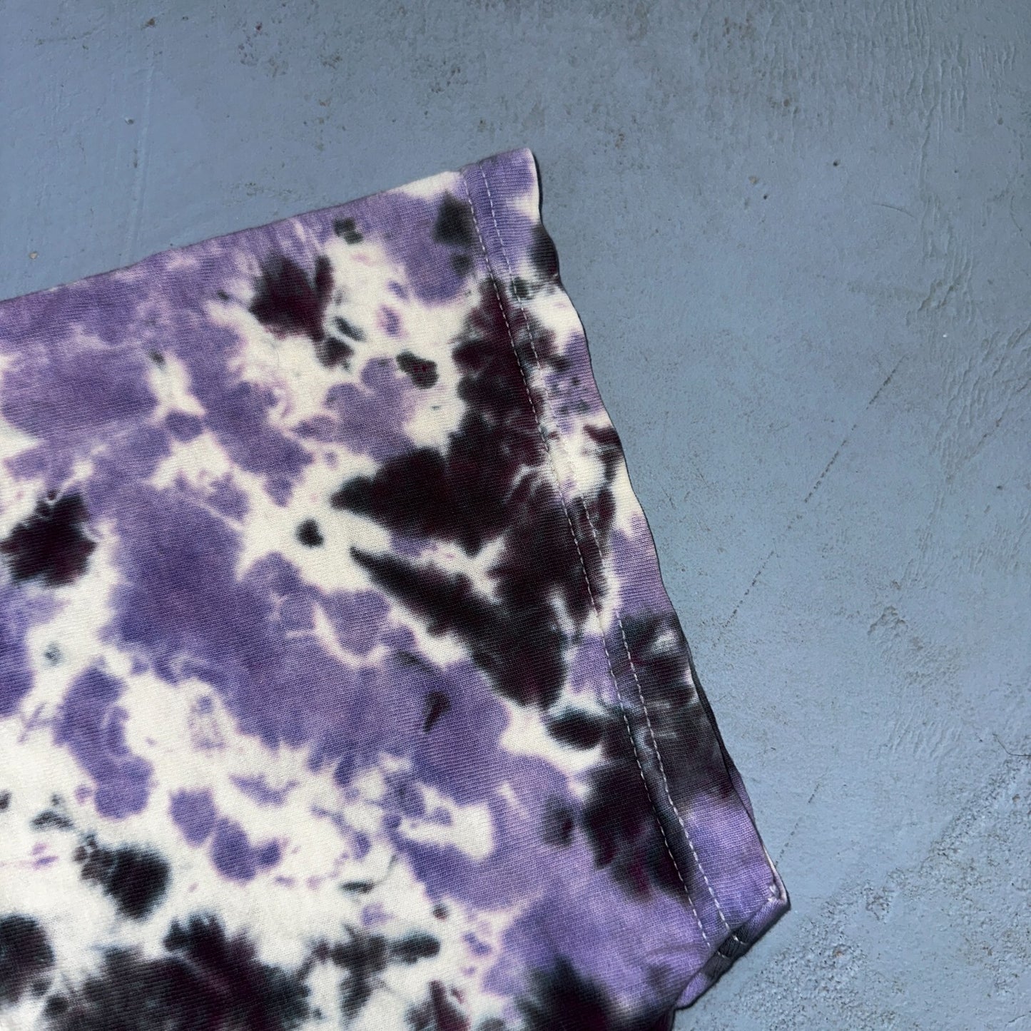 Tye Dye Hippie Purple Black VTG T Shirt Y2K Grateful Dead Wild Pattern Cool Best