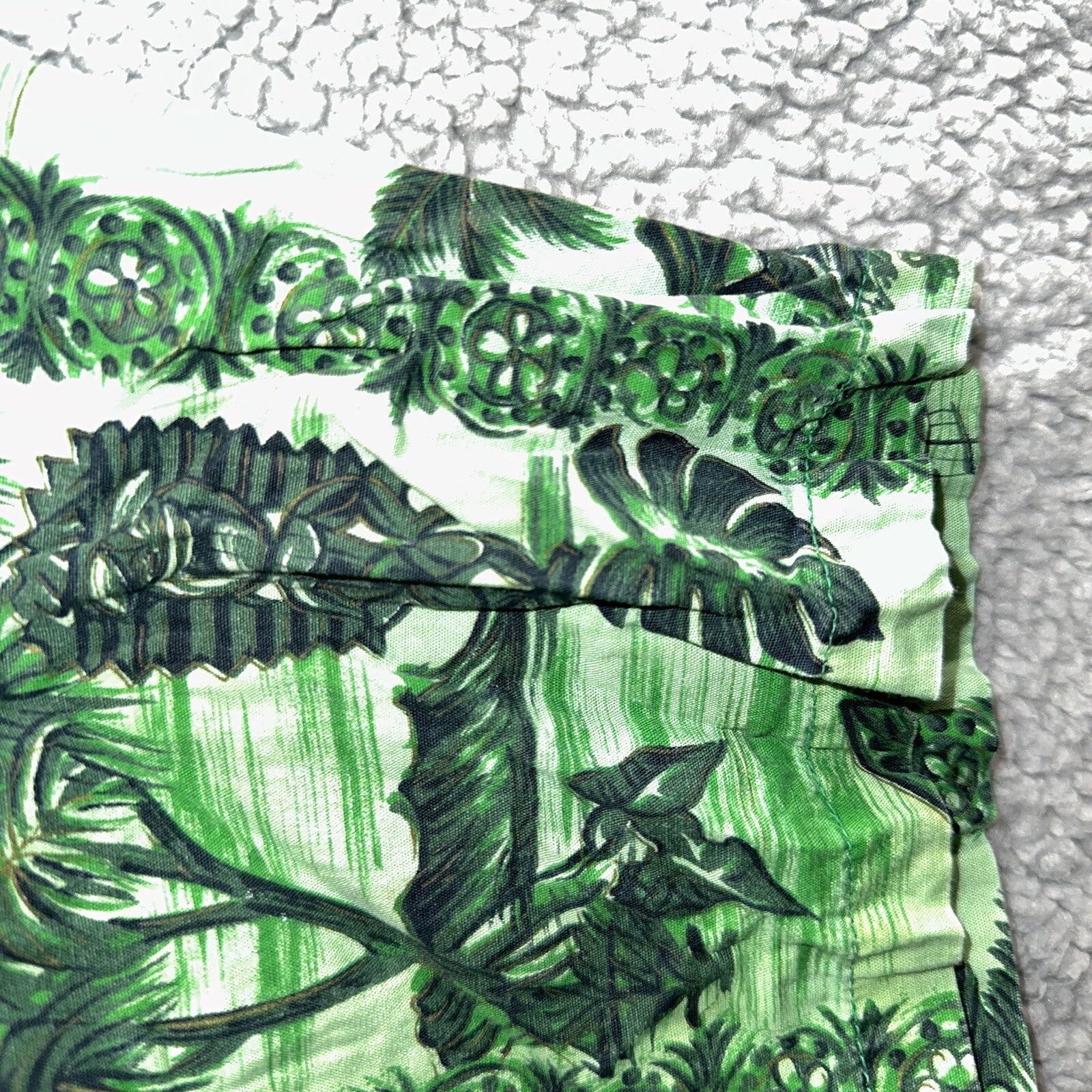 Vintage 50s Hawaiian Aloha Print Shirt Rockabilly Honolulu 60s Button USA Green