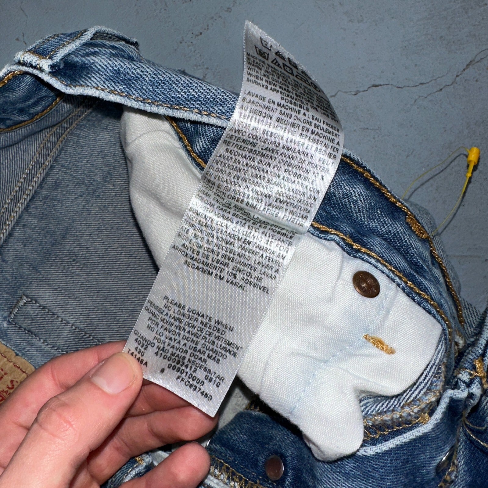 Levis 501 Vintage Y2K XX Straight Leg Jeans Rips Blue Med Wash 33x36 Act 31x31