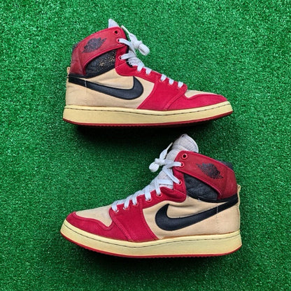 Nike OG 1985 Air Jordan 1 AJKO Chicago Red White Rare Vintage 85 8.5 Bred Royal
