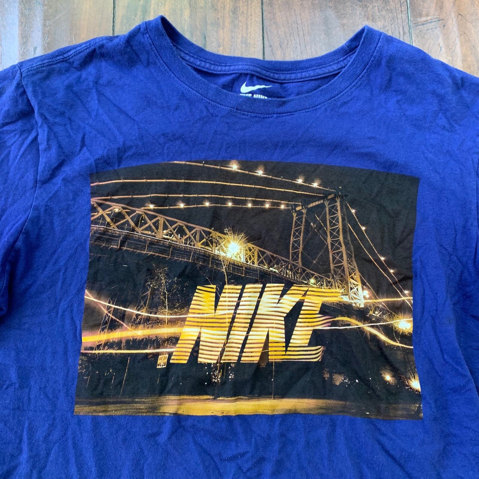 Nike Vintage Style T Shirt Dri Fit Gym Sports Running Y2K City Blue Chicago IL