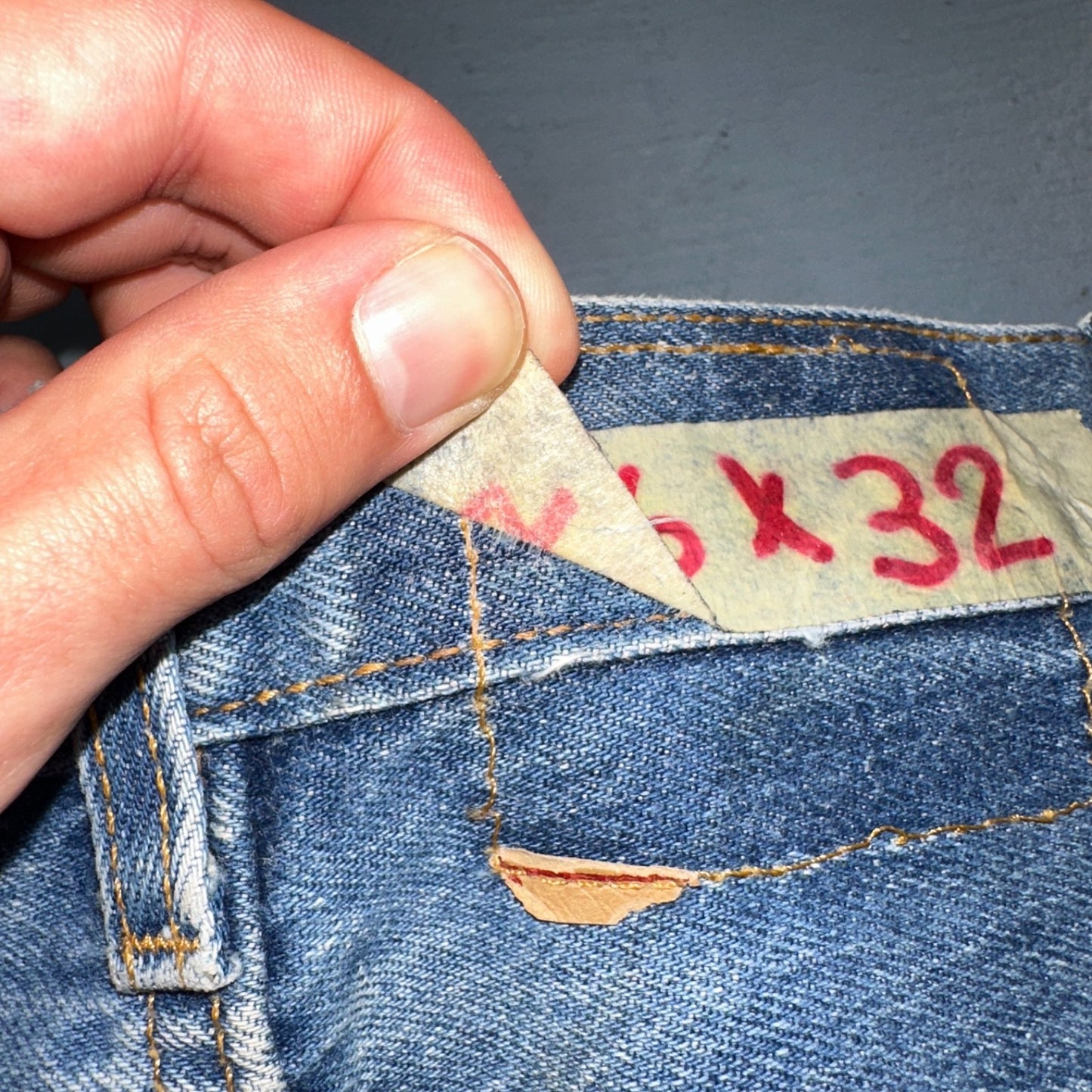 Levis 501 Vintage 90s USA XX Straight Leg Jeans Blue Light Wash 46x32 Act 42x28