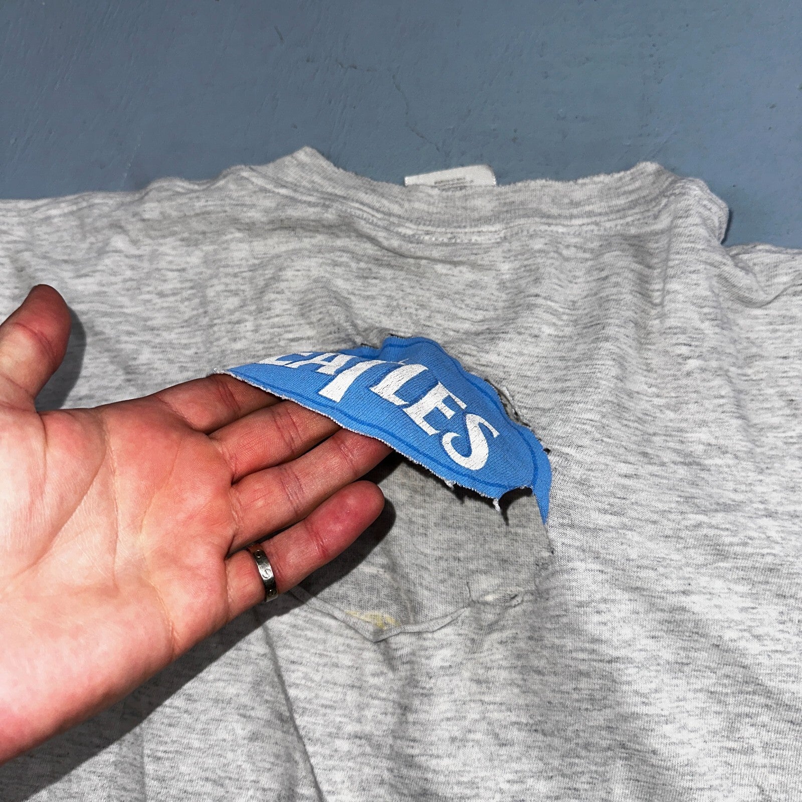 Beatles Rock Band 1997 VTG T Shirt 90s Gray Thrashed Music Grunge 1960s