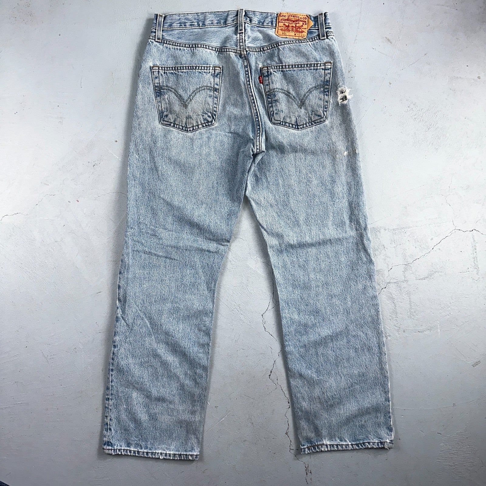 Levis 501 Vintage Y2K 90s XX Straight Leg Jeans Blue Light Wash 35x32 Act 32x29