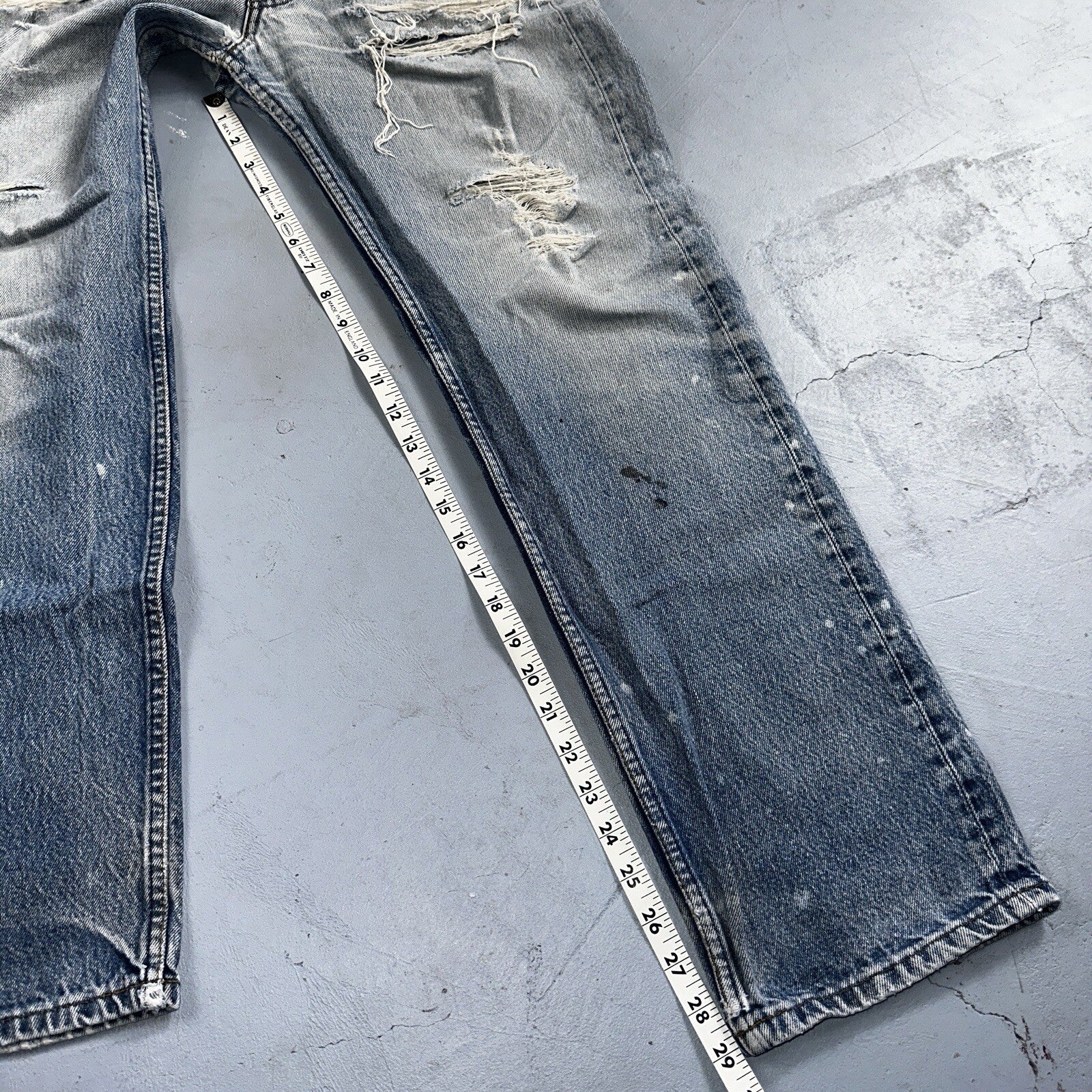 Levis 501 Vintage 90s USA XX Straight Leg Jeans 35x33 Light Wash Act 32x29