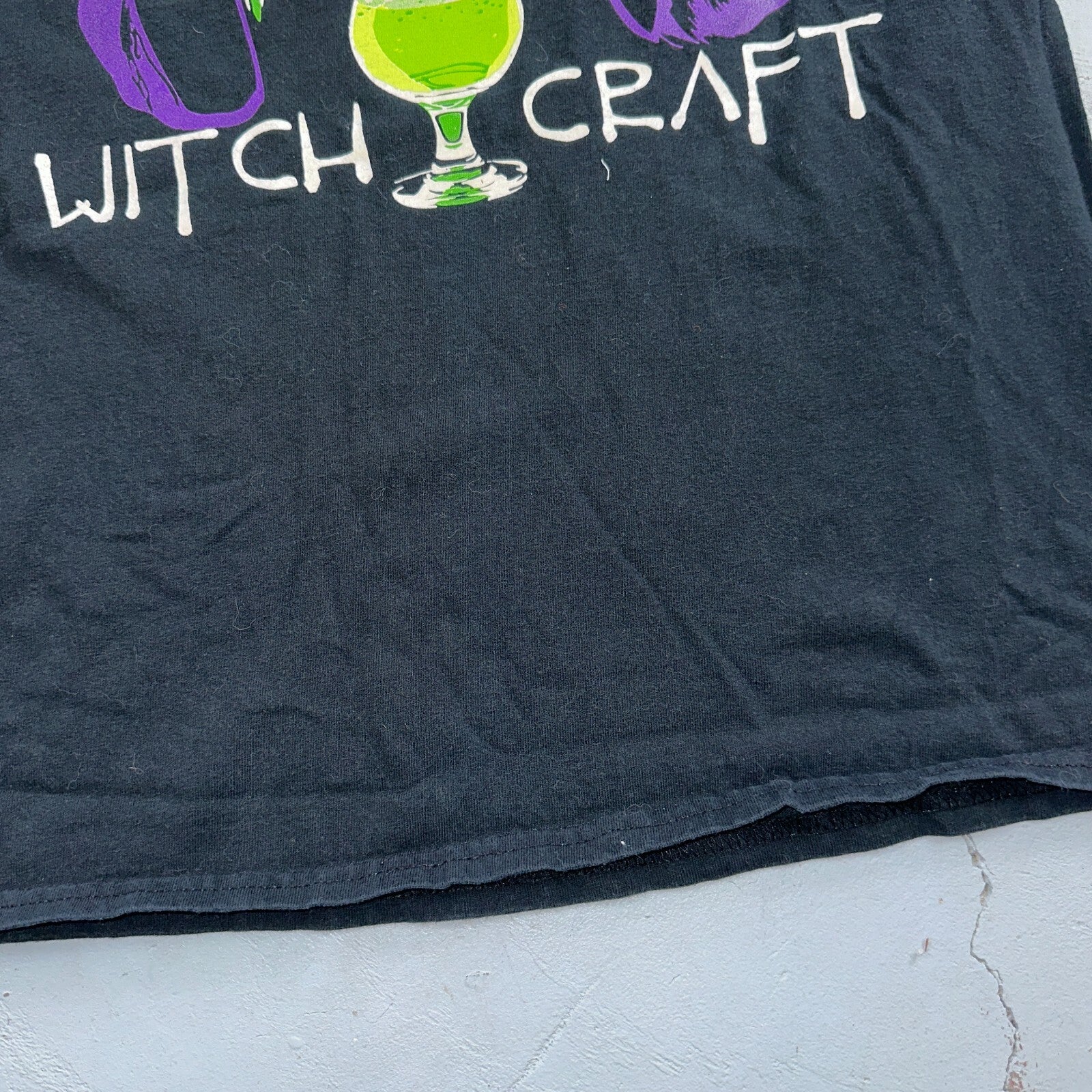 Witch Craft Chicago Y2K VTG T Shirt Witched Grunge Skateboard Potion Graphic