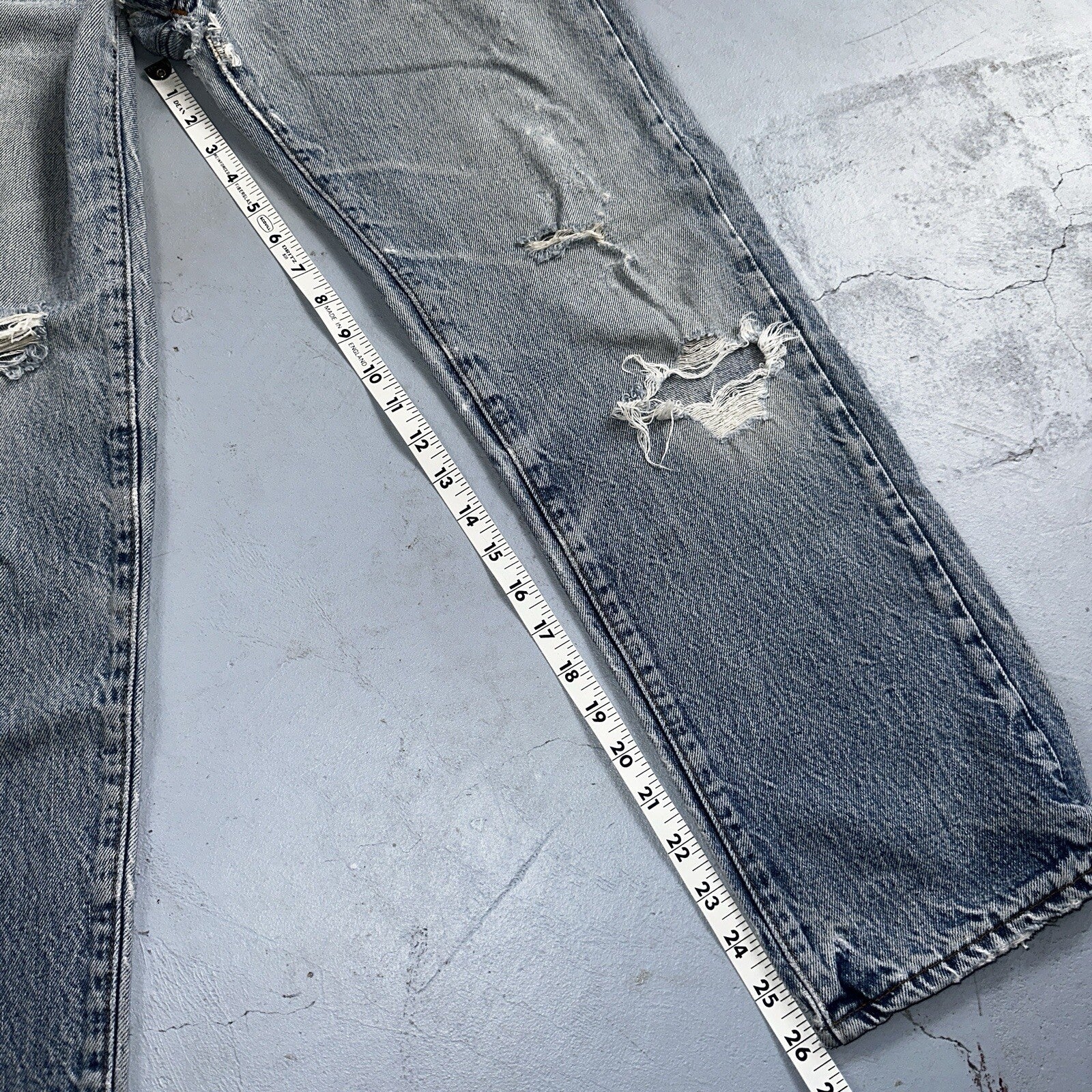 Levis 501 Vintage 80s USA XX Straight Leg Jeans 32x31 Thrashed Wash Act 30x26