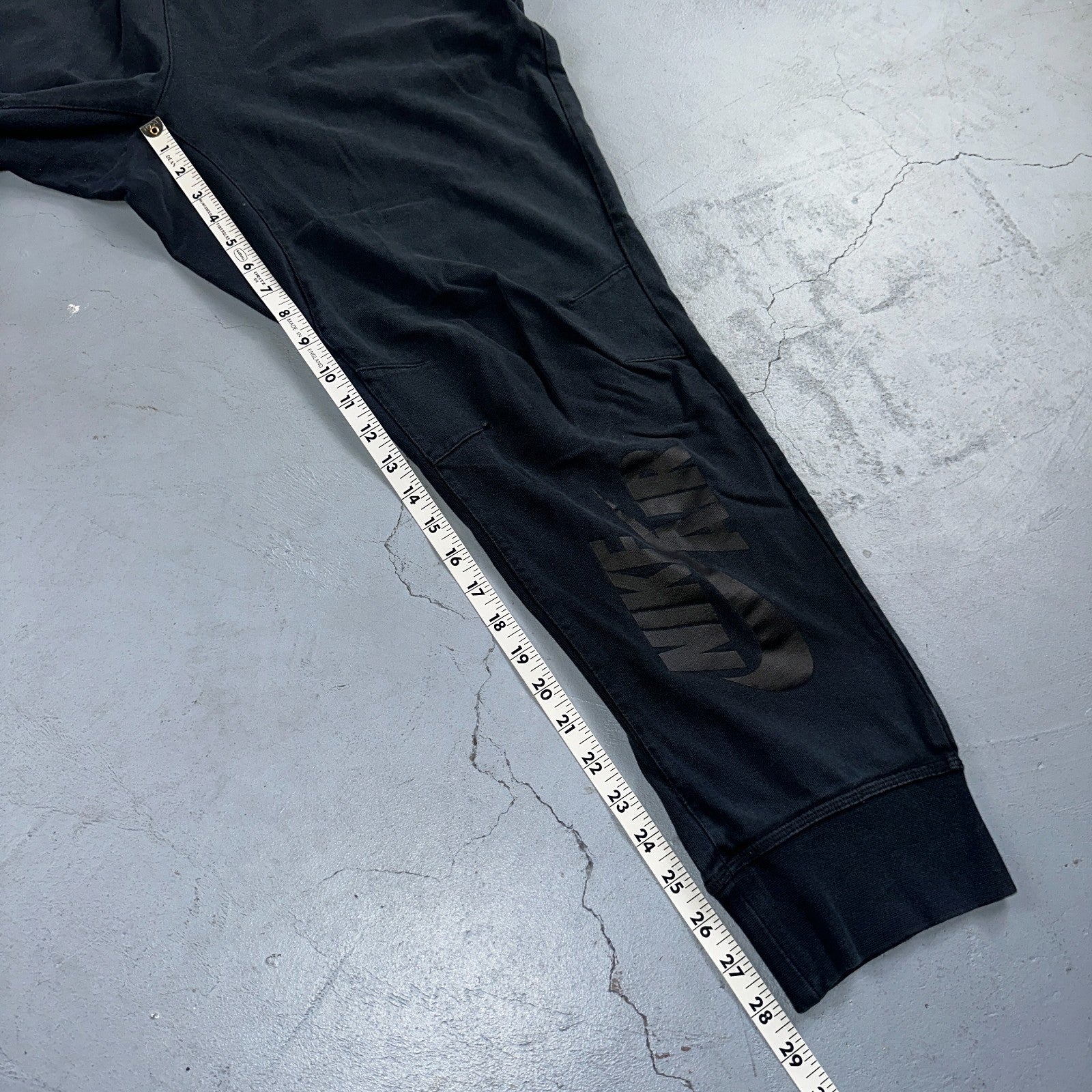 NIKE Air Pivot V3 Jogger Men's XL Sweat Pants Triple Black 728291-010