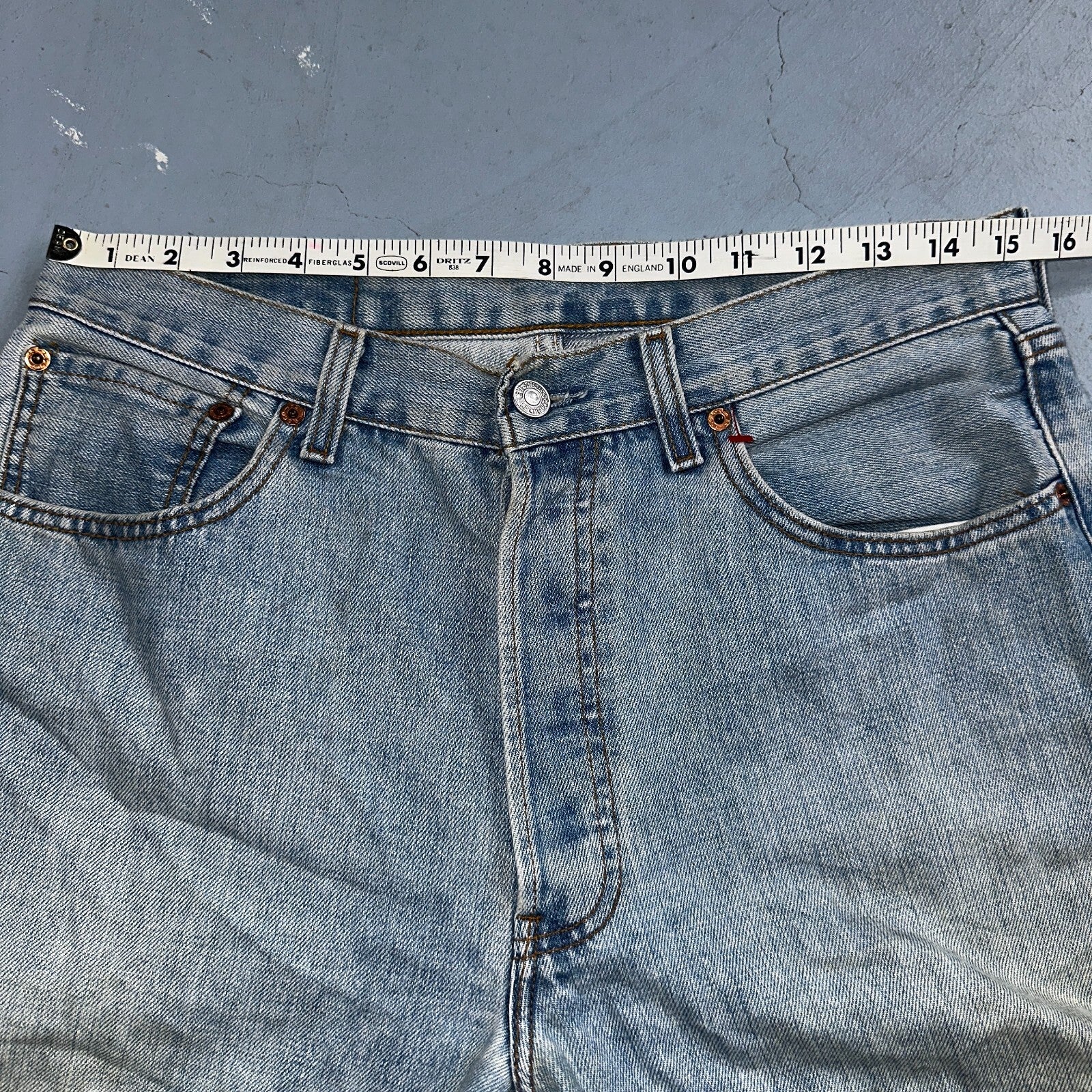 Levis 501 Vintage Y2K Hungary Straight Leg Jeans 33x34 90s Light Wash Act 31x32