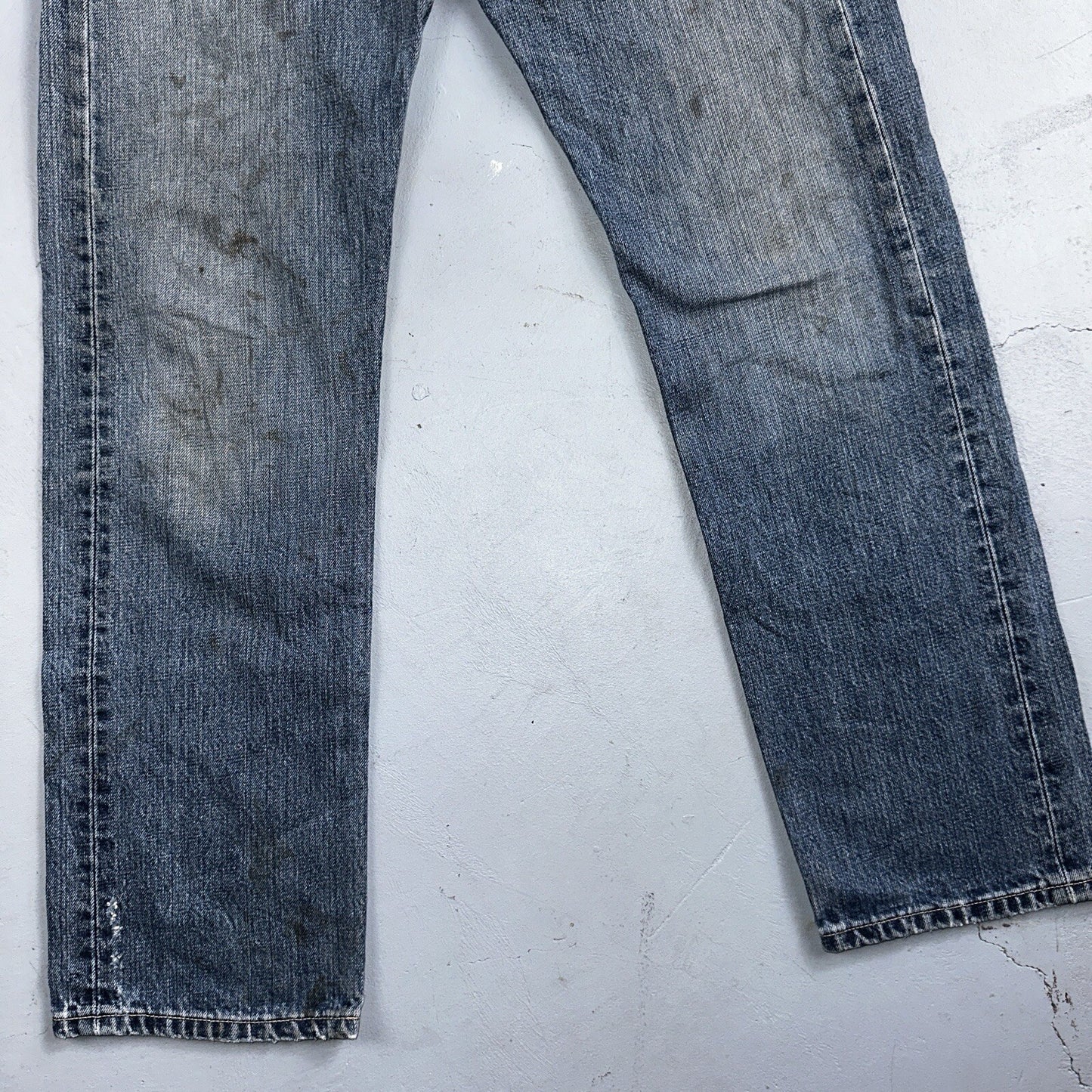 Levis 501 Vintage 90s Hungary Straight Leg Jeans 31x32 Y2K Med Wash Act 28x30