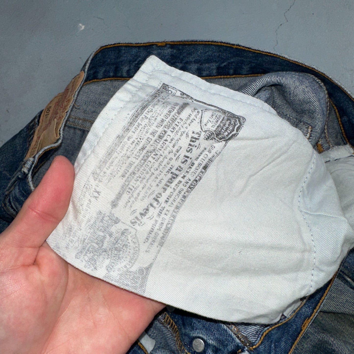 Levis 501 Vintage Y2K XX Straight Leg Jeans Blue Med Wash 34x34 Act 34x33