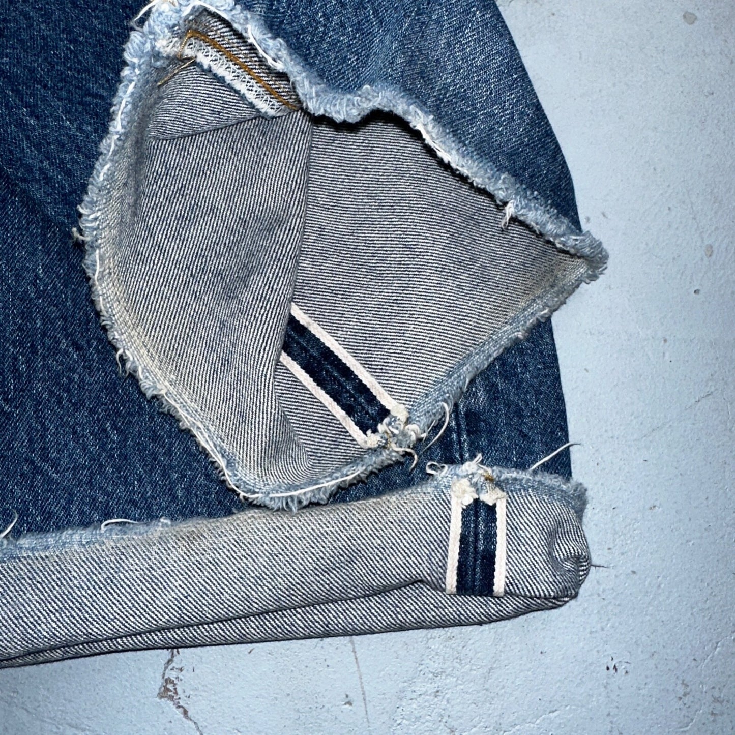 Levis 501 Vintage 80s Redline Selvedge USA XX Jeans Light Wash 40x34 Act 36x28