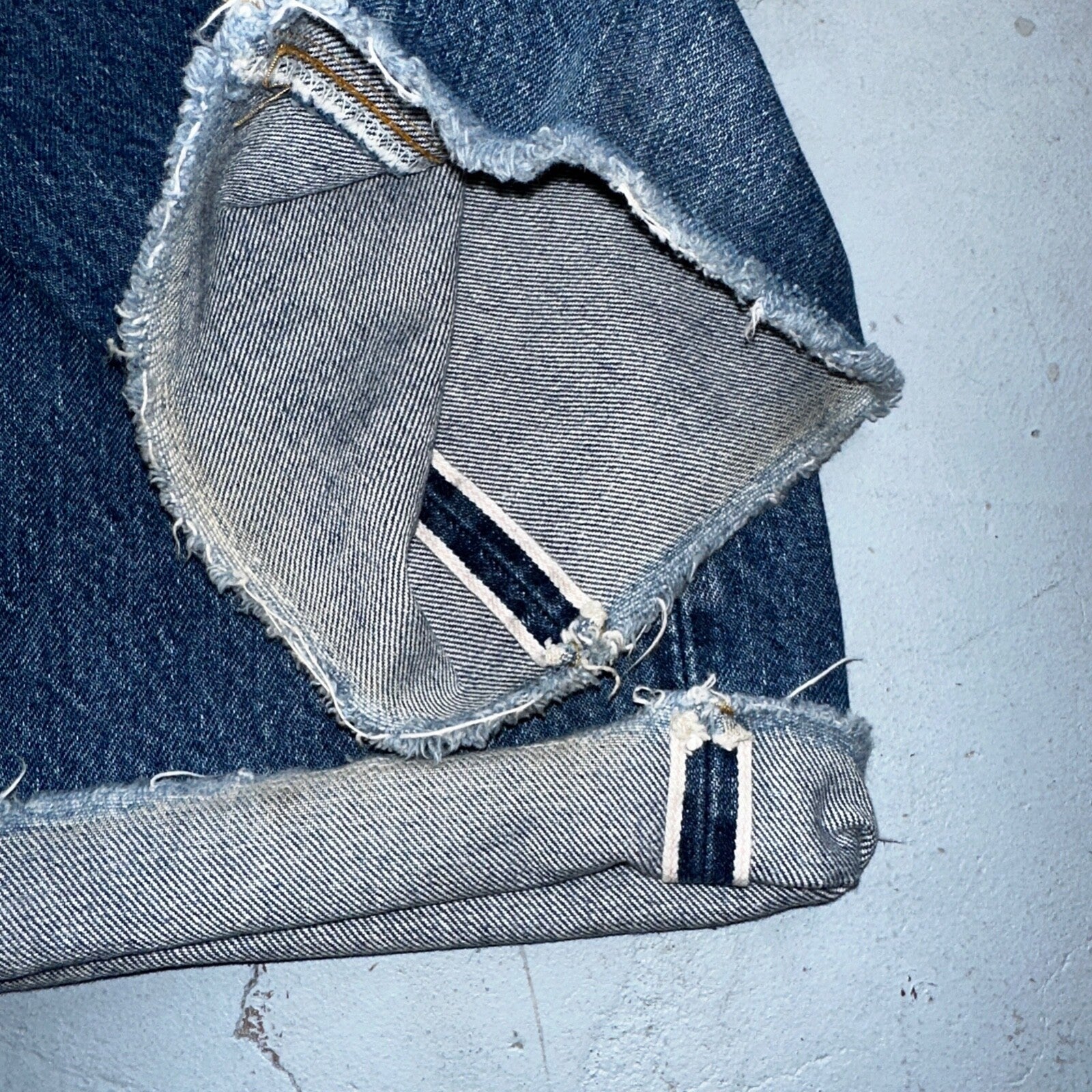 Levis 501 Vintage 80s Redline Selvedge USA XX Jeans Light Wash 40x34 Act 36x28