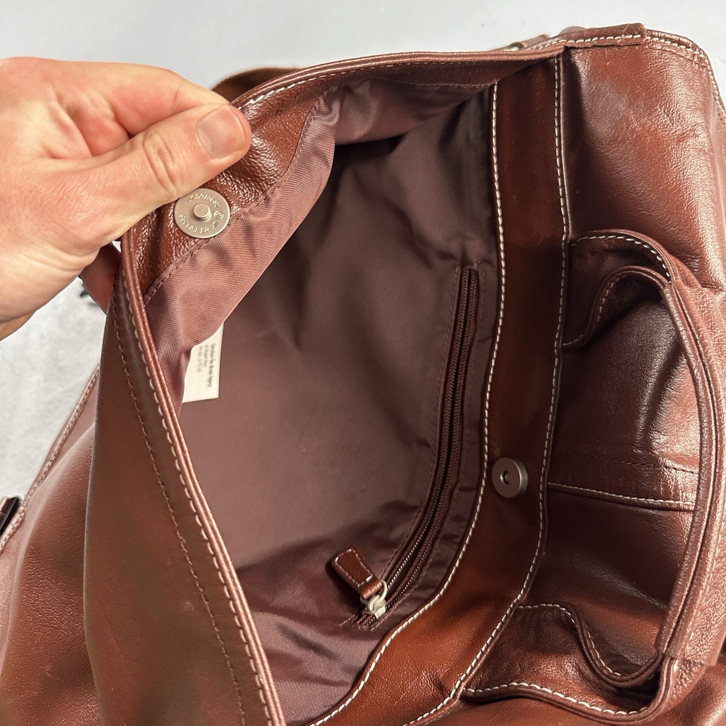 Rich Brown Leather Messenger Satchel Computer Laptop Cross Body Bag