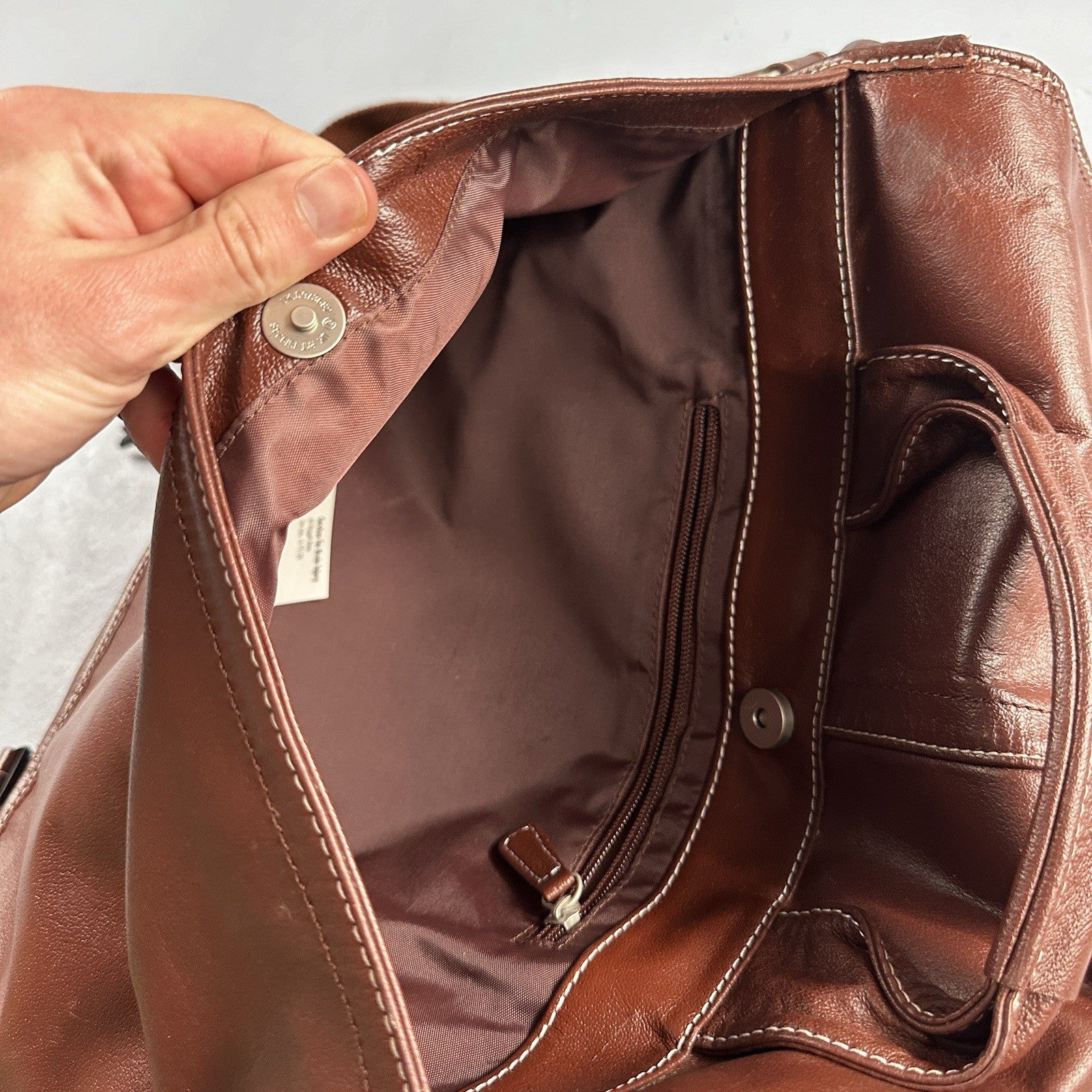 Rich Brown Leather Messenger Satchel Computer Laptop Cross Body Bag