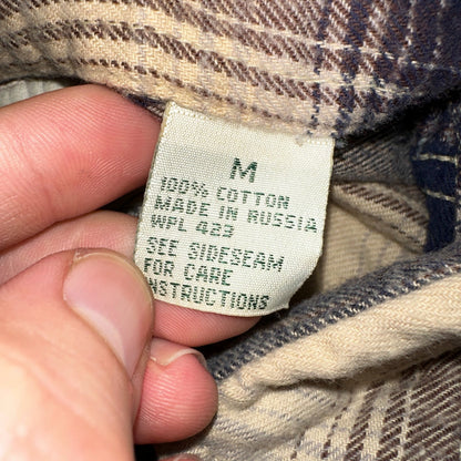 Levis Men's Plaid Flannel Shirt Size M Front Pockets Made in Russia Vintage Y2K