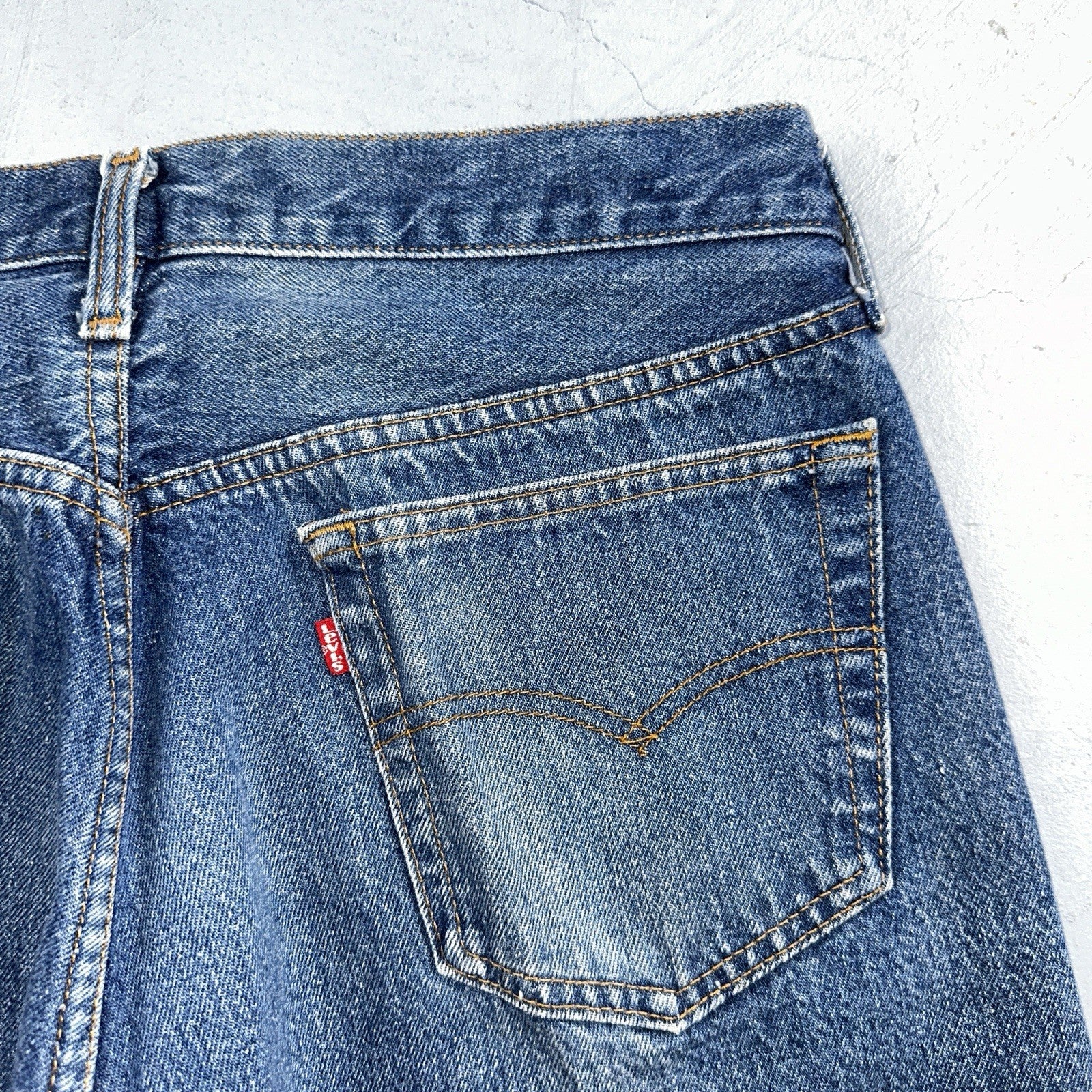 Levis 501 Vintage 80s USA XX Straight Leg Jeans Blue Light Wash 36x40 Act 32x29