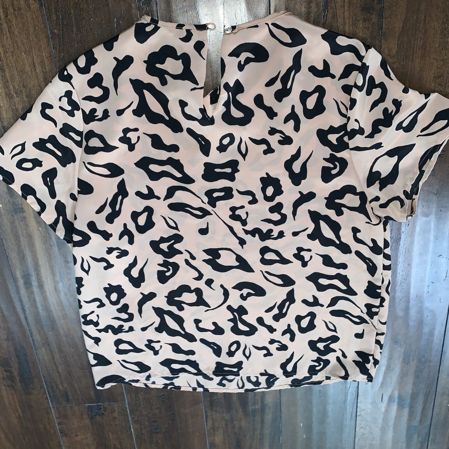 Vintage Hana Sung Leopard Cheetah Print Top Womens Medium Keyhole T-Shirt Lux