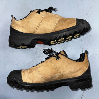 Vtg Nike ACG Womens Suede Leather Hiking Trail Shoes Tan 10 Hiking 185147-221