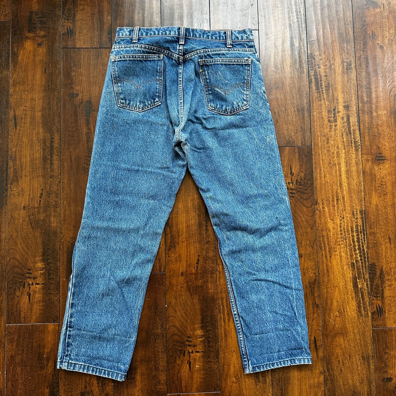 Levis 505 Vintage 90s Straight Leg XX Canada Jeans 33x33 Med Wash 30x27