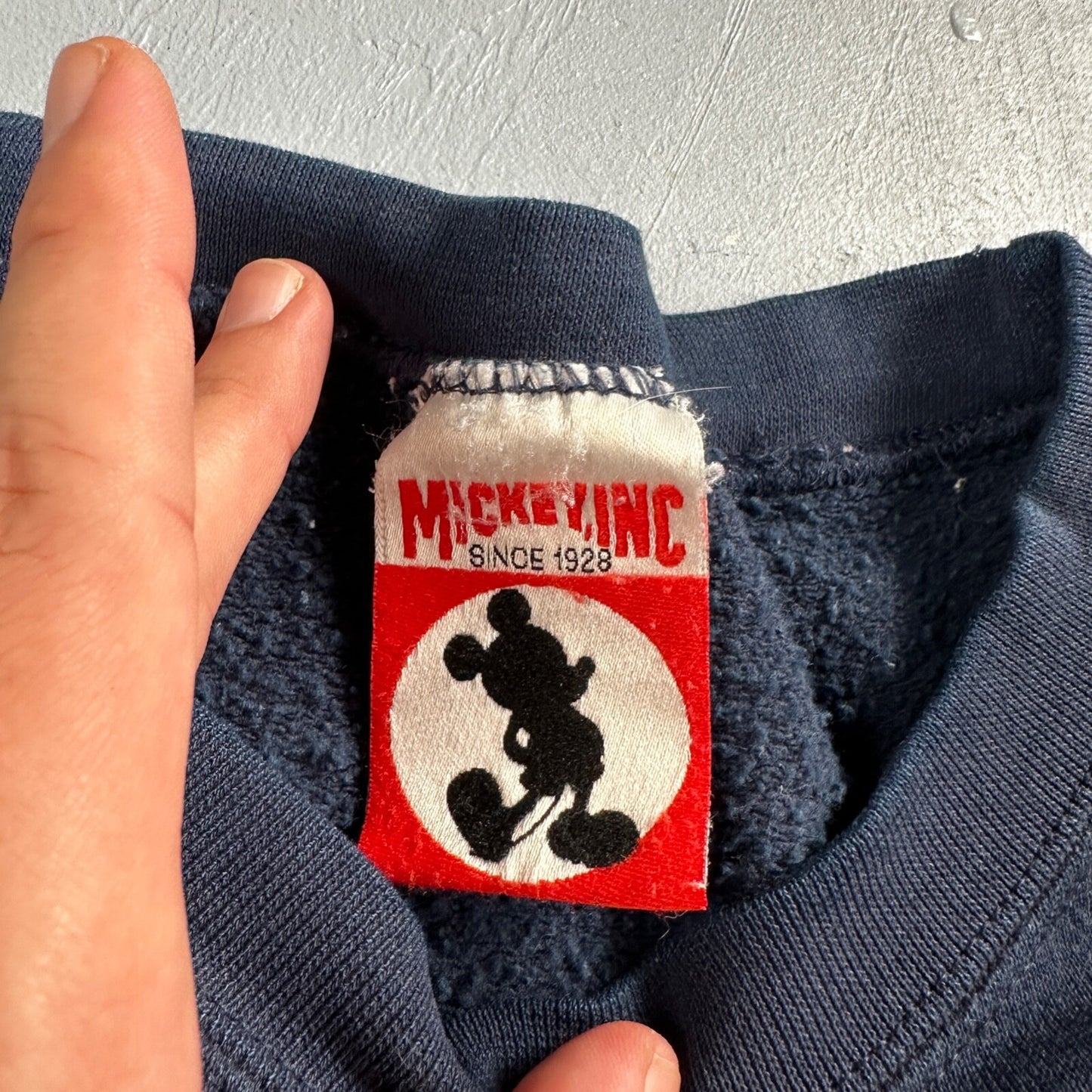 Disney Mickey Mouse VTG Sweatshirt Size 2XL Navy Crewneck Disneyland USA 90s