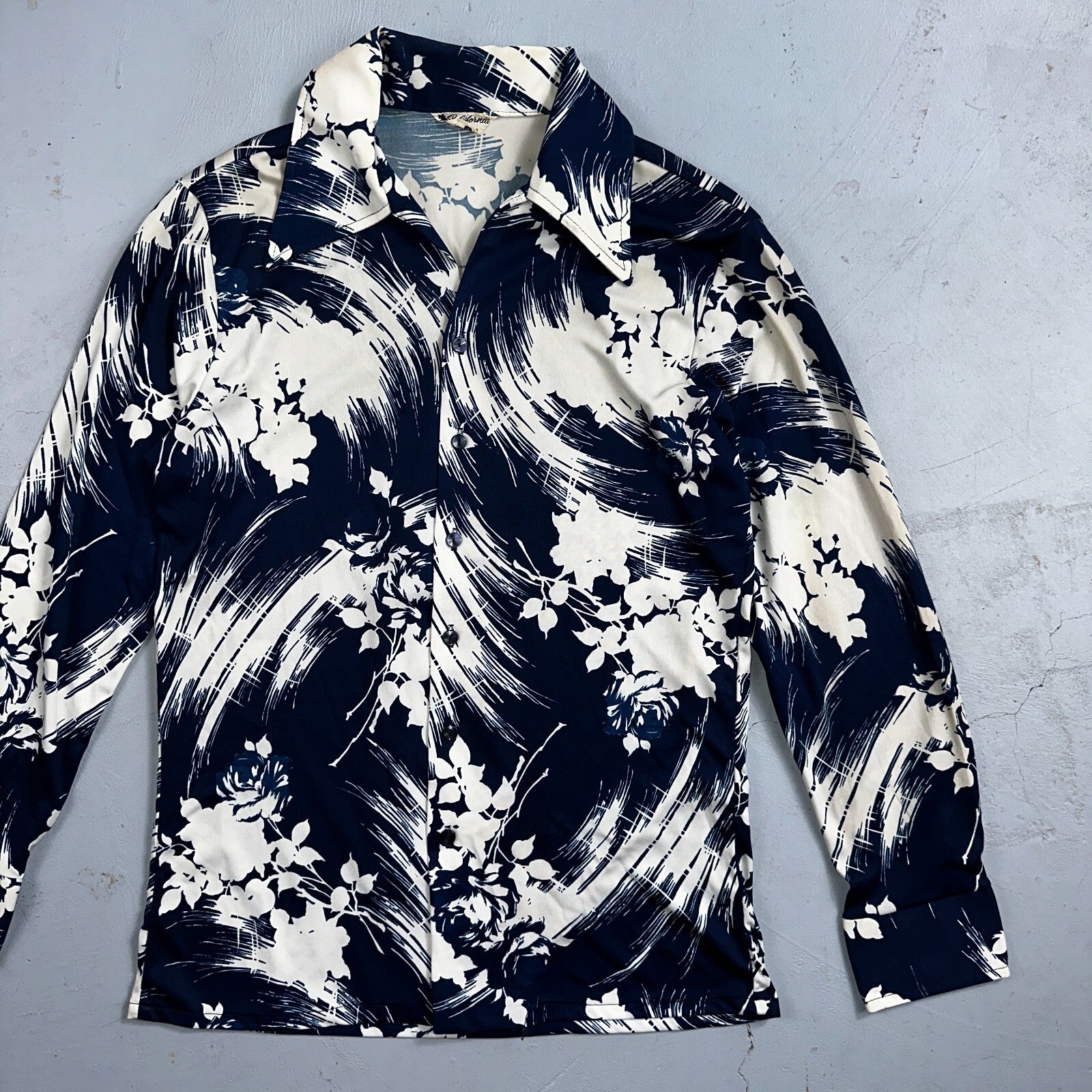 1970s Hawaiian Long Sleeve Floral Waves Button Down Shirt Medium 70s Rockabilly