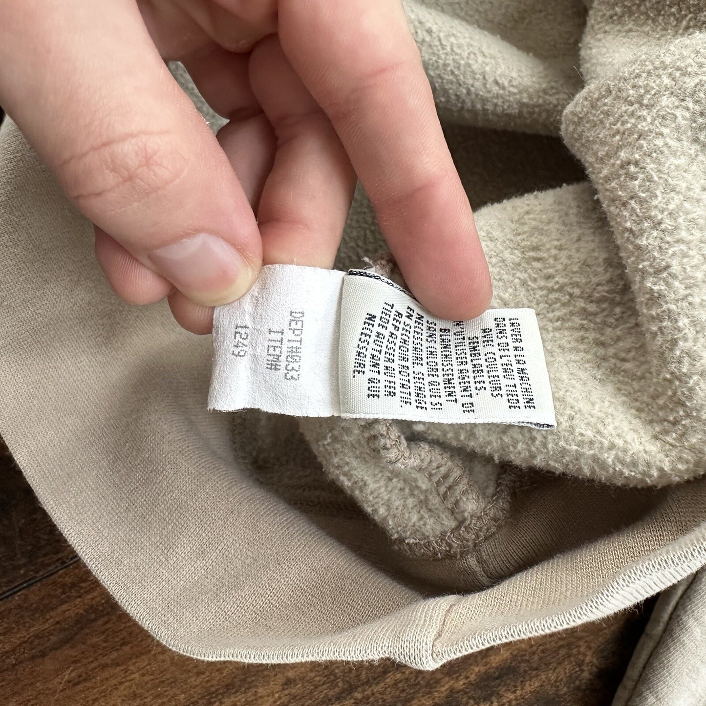 Vintage 1990s 90s Eddie Bauer Oversized Baggy Crew Sweater Beige Made in USA XL