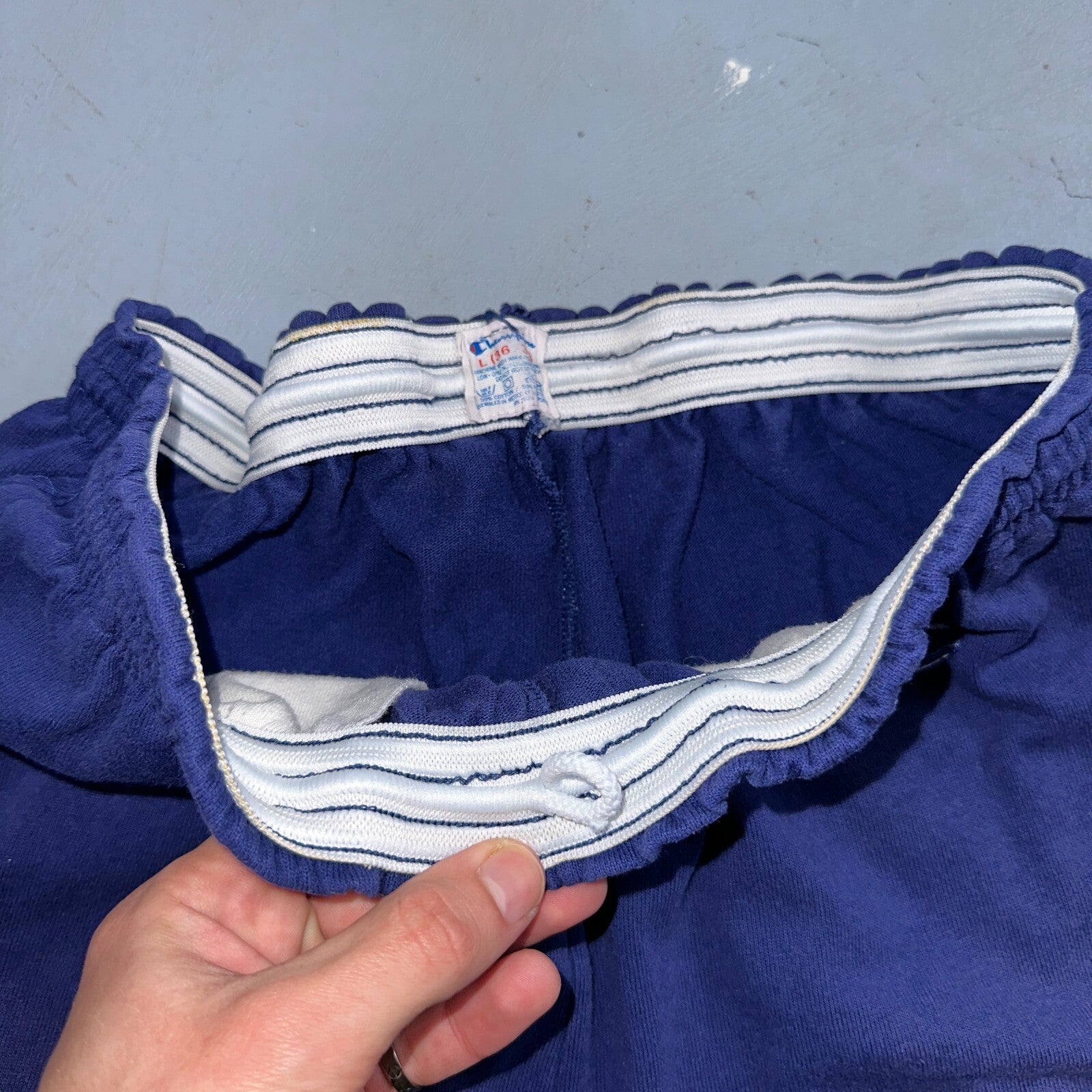 Champion VTG USA 80s Sweat Gym Shorts Large Navy Blue Faded Reverse Weave 1980s