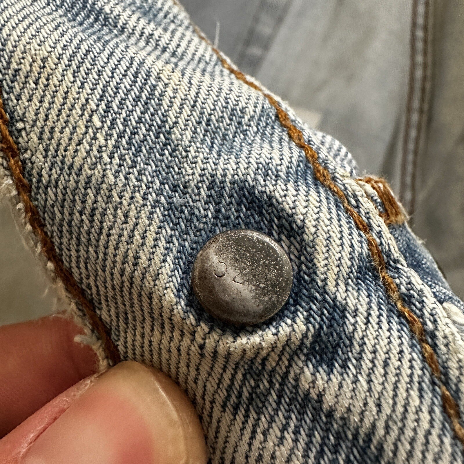 Levis Vintage 80s Redline Selvedge USA 501 Light Wash Blue Jeans 70s Act 29x33