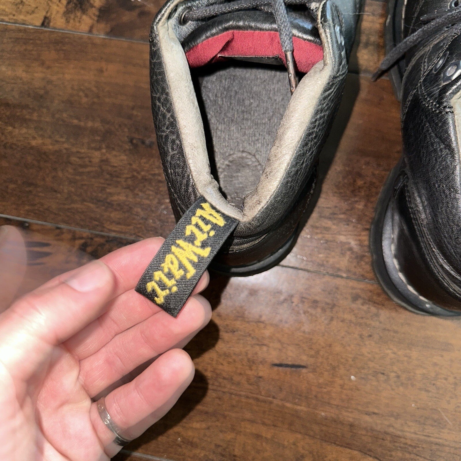 Dr. Martens Size 7 Black Reeder Low Top Work Shoes Air Wair AW004 Leather Tie