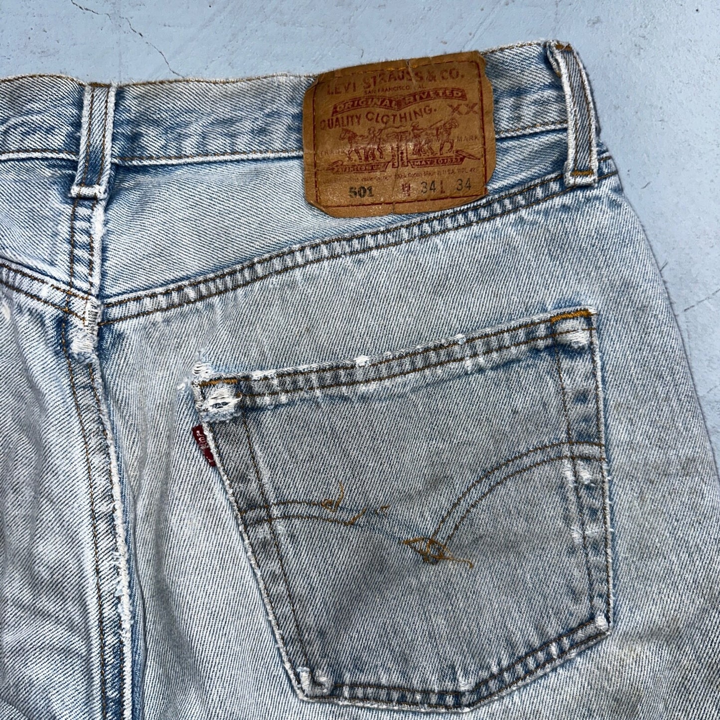 Levis 501 Vintage 90s USA XX Straight Leg Jeans Blue Thrashed 34x34 Act 33x32
