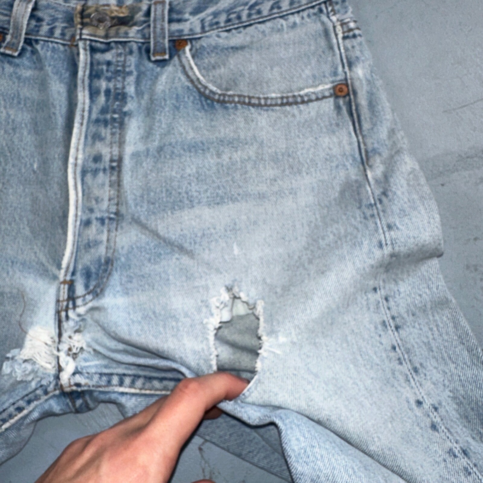 Levis 501 Vintage 90s USA XX Straight Leg Jeans Blue Light Wash 34x36 Act 31x31