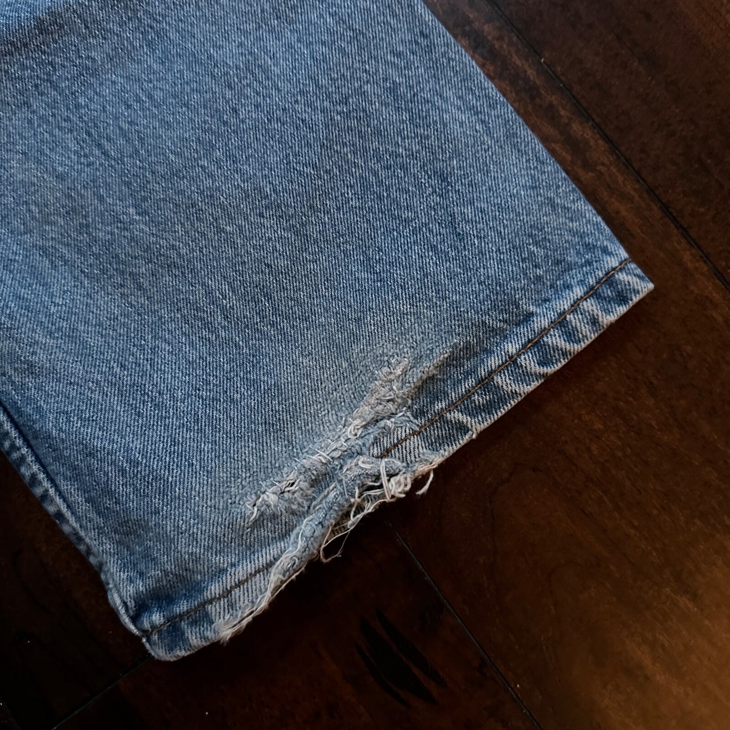 Levis 501 Vintage Y2K Straight Leg XX 2000s Jeans 36x34 Light Wash Act 33x33