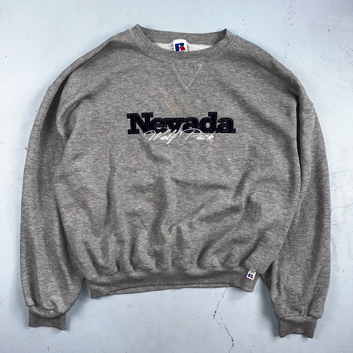 Russell Athletic Sweatshirt XL Nevada VTG Crewneck Wolf Pack Sweat Gray Sports