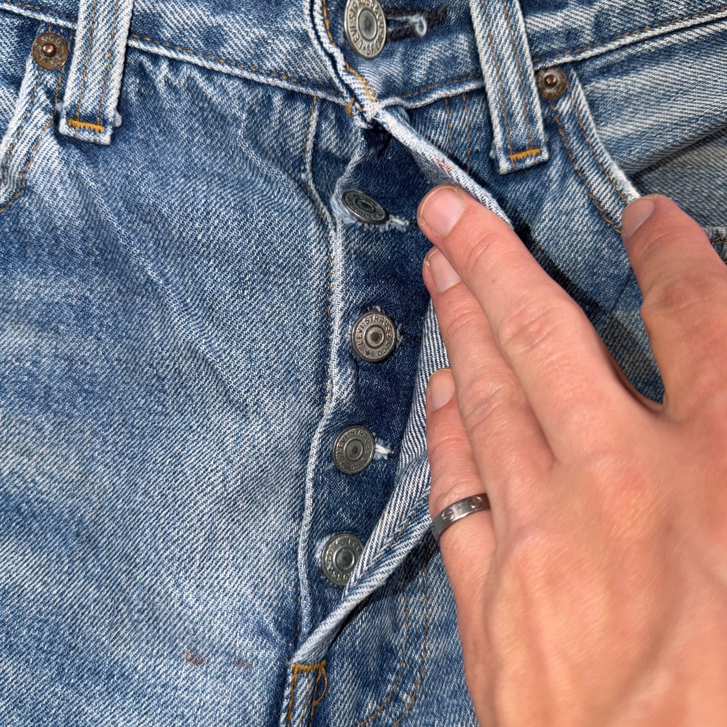 Levis 501 Vintage 80s Redline Selvedge USA XX Jeans Light Wash Act 28x30