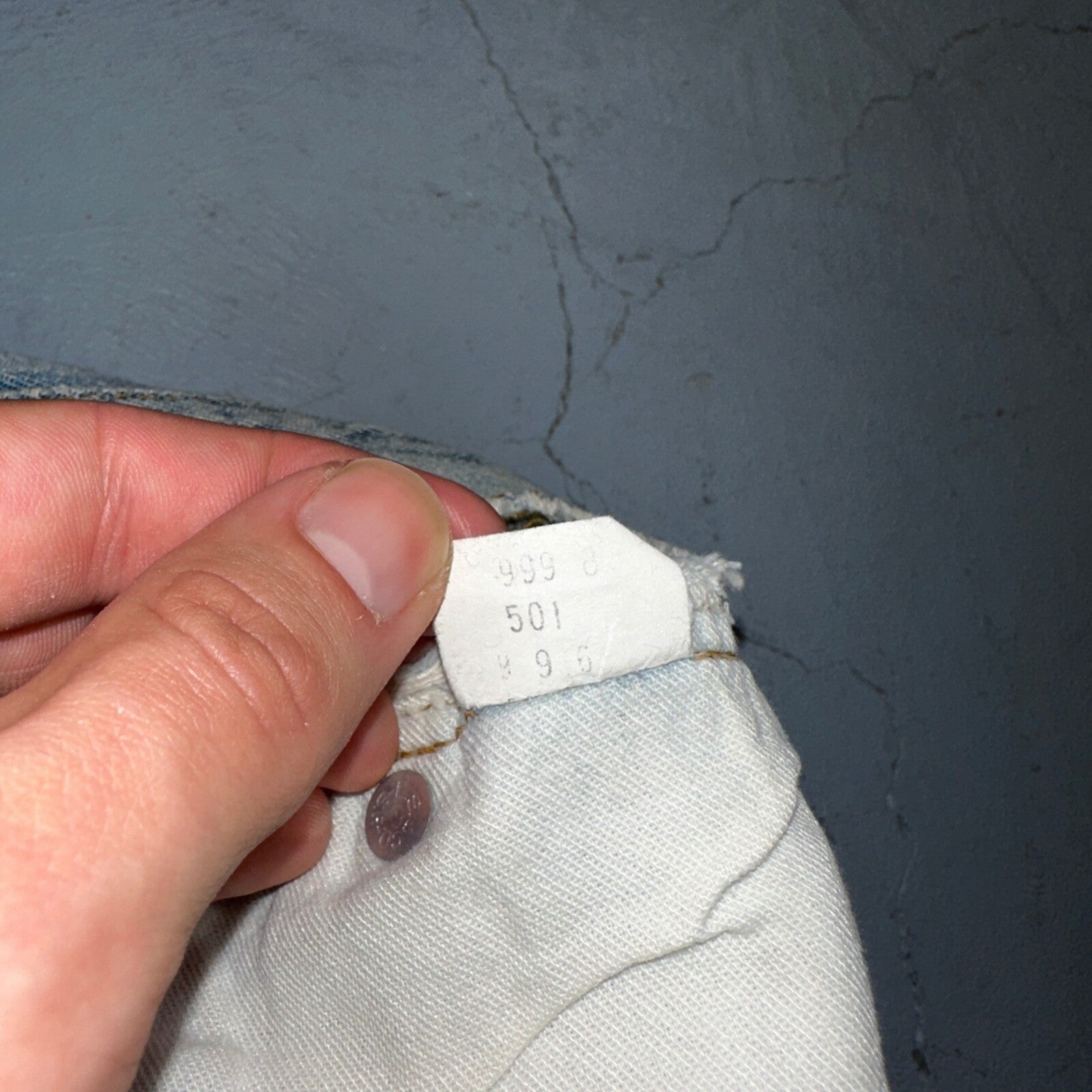 Levis 501 Vintage 80s Redline Selvedge USA XX Jeans Thrashed Light Act 31x29