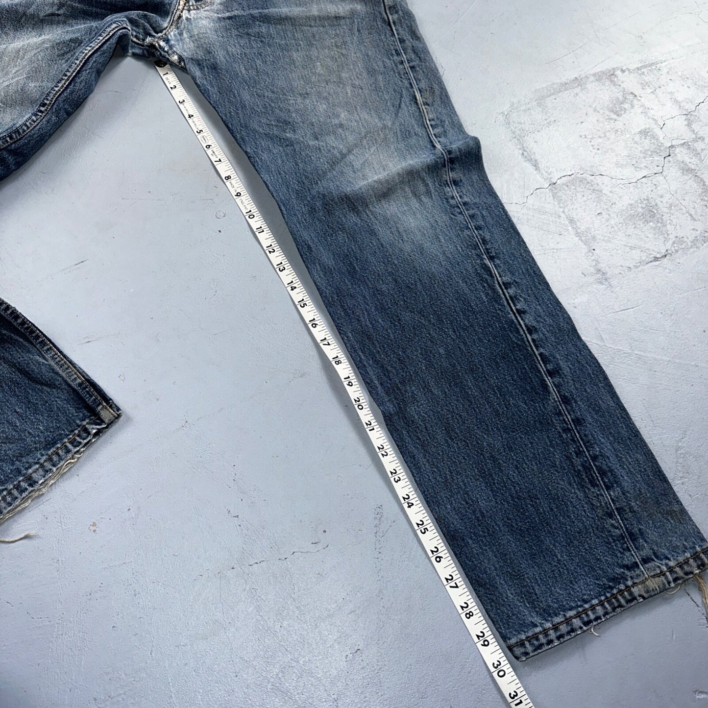 Levis 501 Vintage 90s UK XX Straight Leg Jeans 36x32 Blue Med Wash Act 33x30