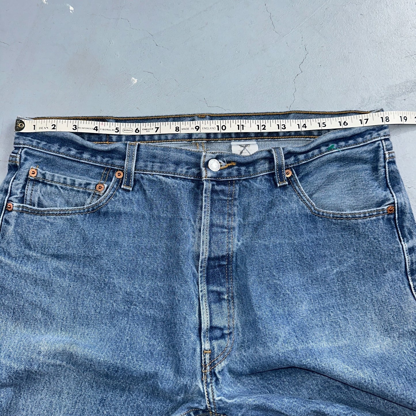 Levis 501 Vintage Y2K Mexico Straight Leg Jeans 38x32 90s Med Wash Act 36x28