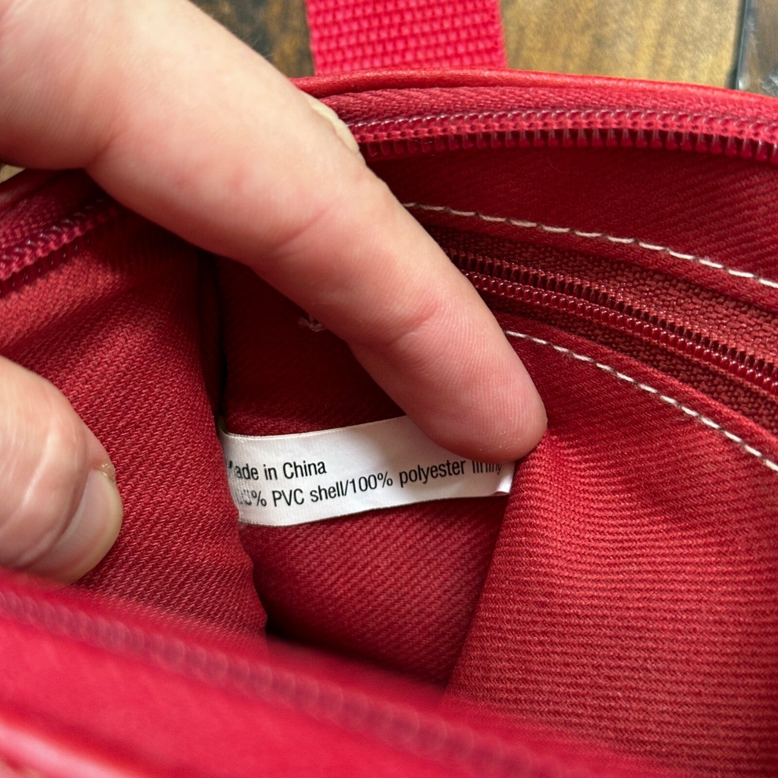 Women’s Crossbody Bag Medium Pockets Purse RED Color VTG 1980s 80s