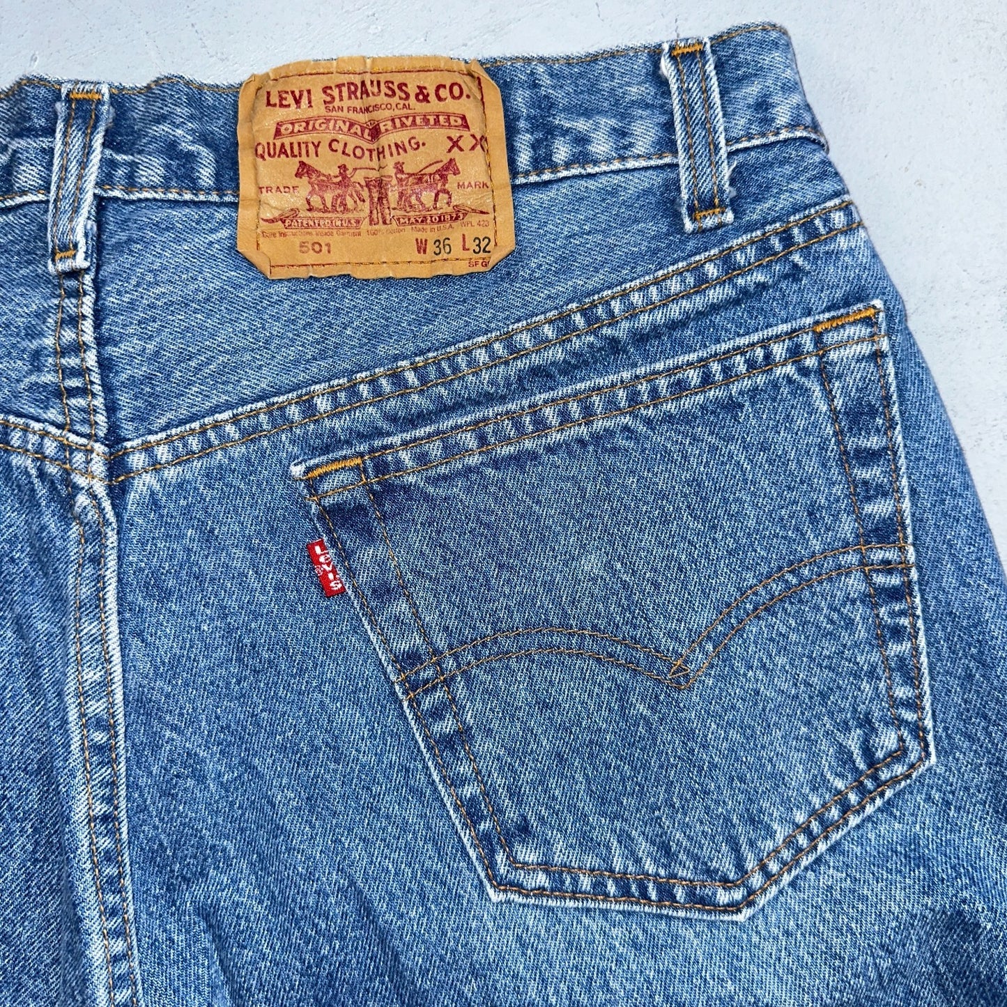 Levis 501 Vintage 80s USA XX Straight Leg Jeans Blue Light Wash 36x32 Act 34x32