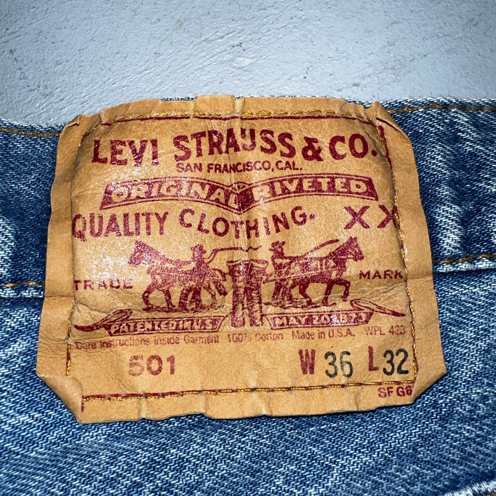 Levis 501 Vintage 80s USA XX Straight Leg Jeans Blue Light Wash 36x32 Act 34x32