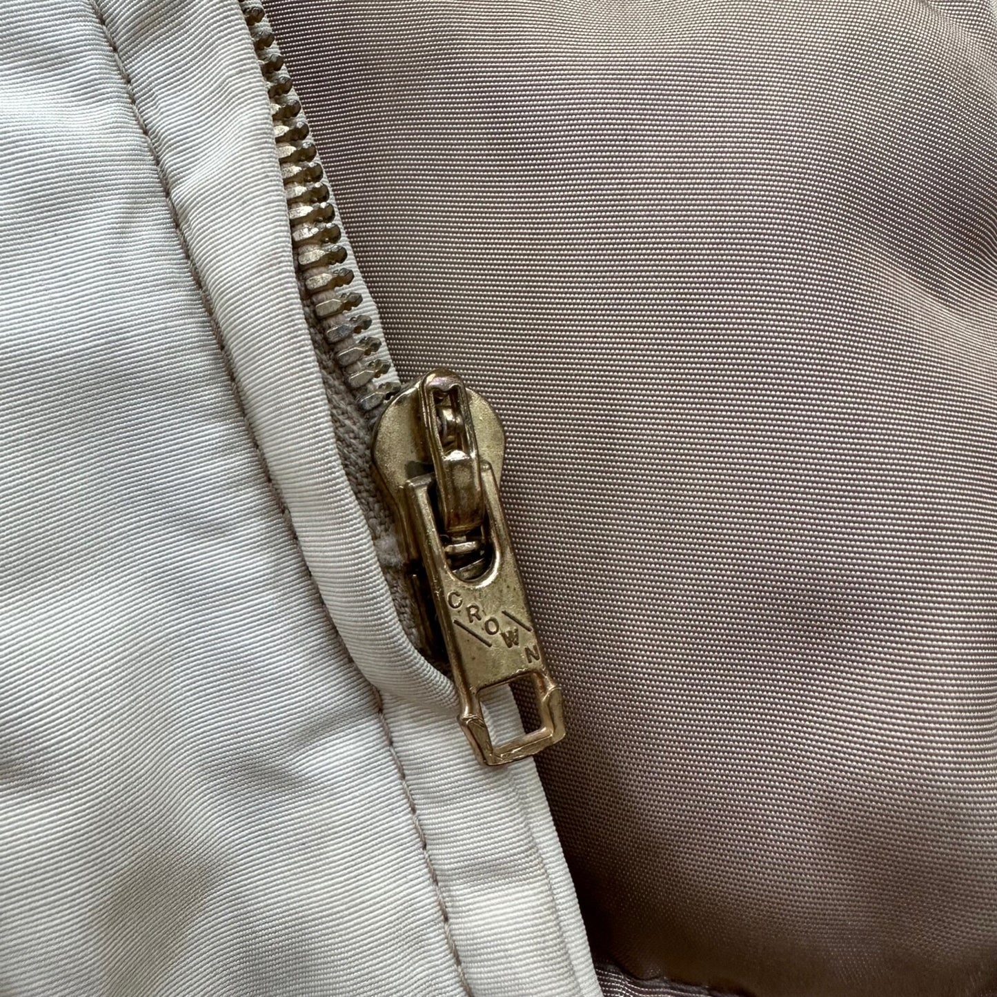 Vintage Comfy Outdoor Garment All Down Jacket Khaki Medium Seattle WWII 50s 40s