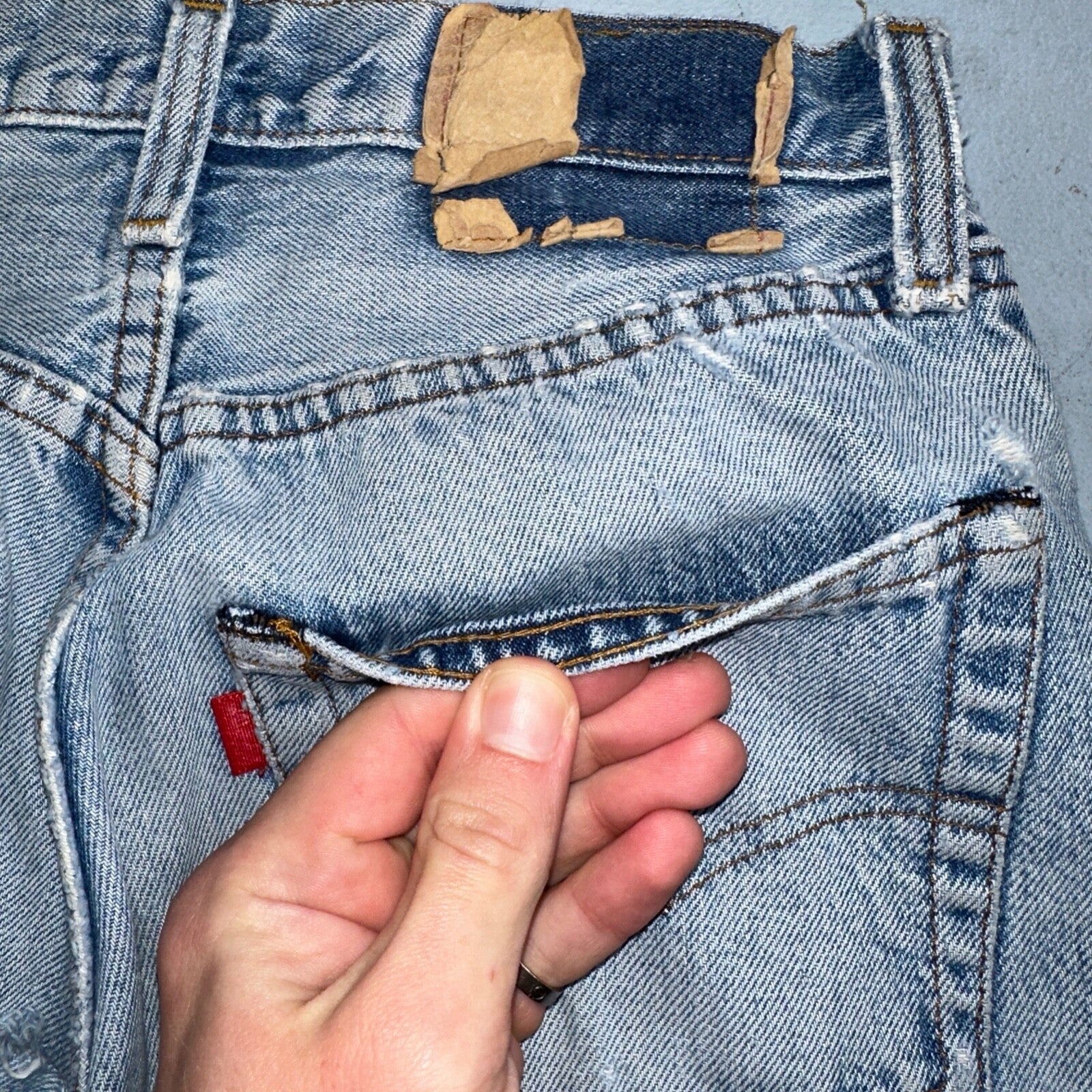 Levis 501 Vintage 80s Redline Selvedge USA XX Jeans Light Wash 524 Act 25x29