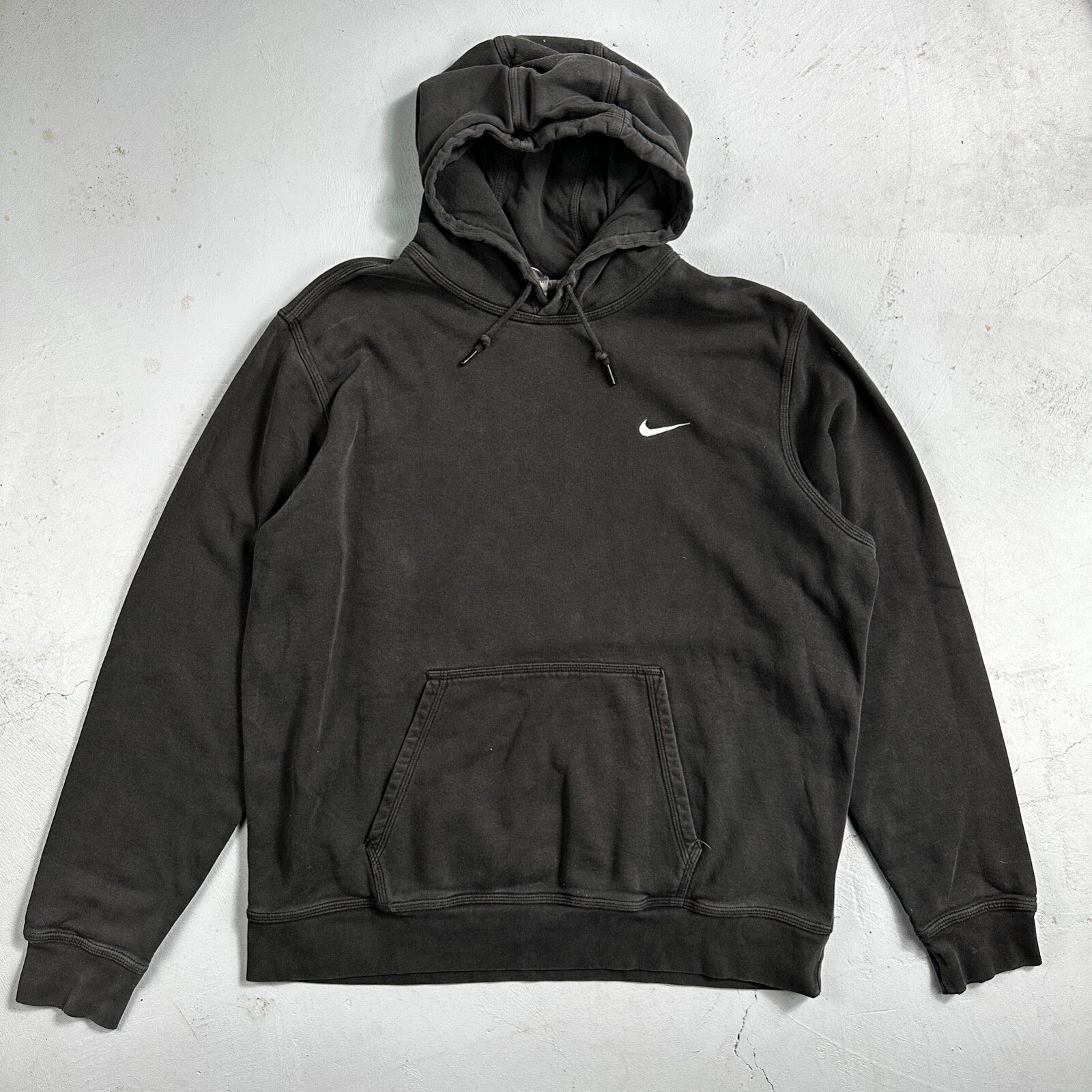 Nike Hoodie Men 2XL Black Swoosh Hooded Pullover Tonal Basic Fleece