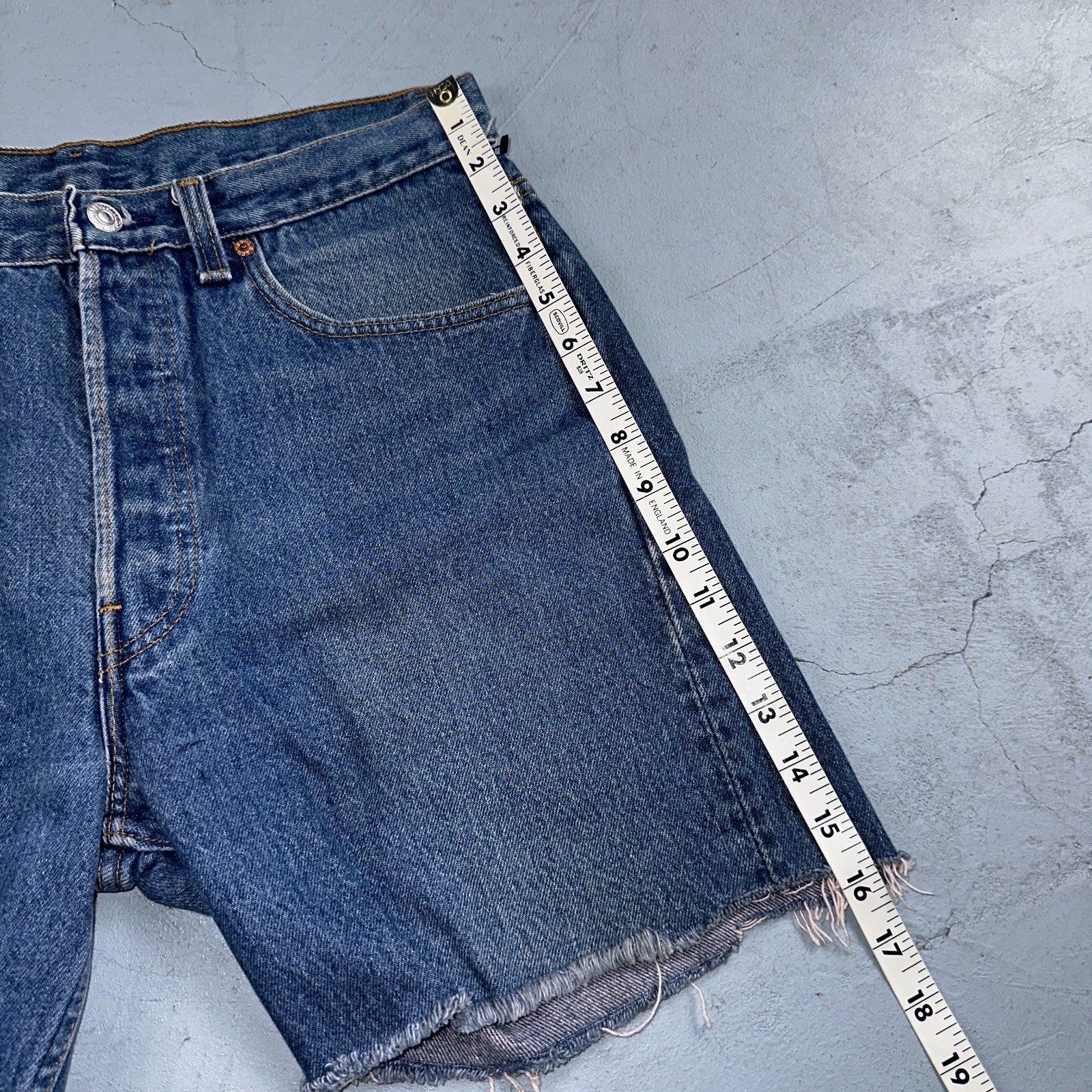Levis 501 Vintage 80s USA XX Shorts Cut Off Blue Light Wash 32x32 Act 31x6