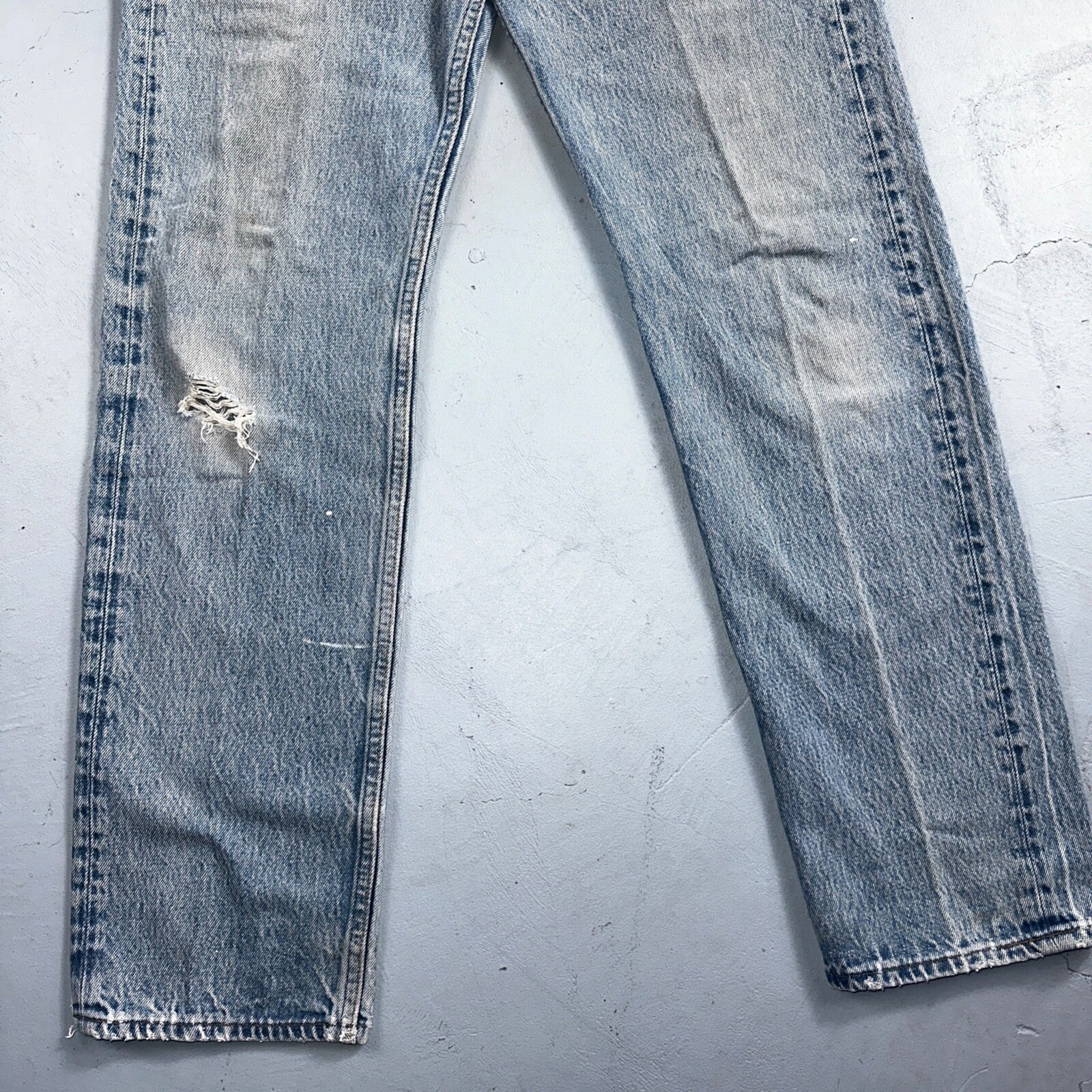 Levis 501 Vintage 90s USA XX Straight Leg Jeans 33x36 Light Wash Act 30x30