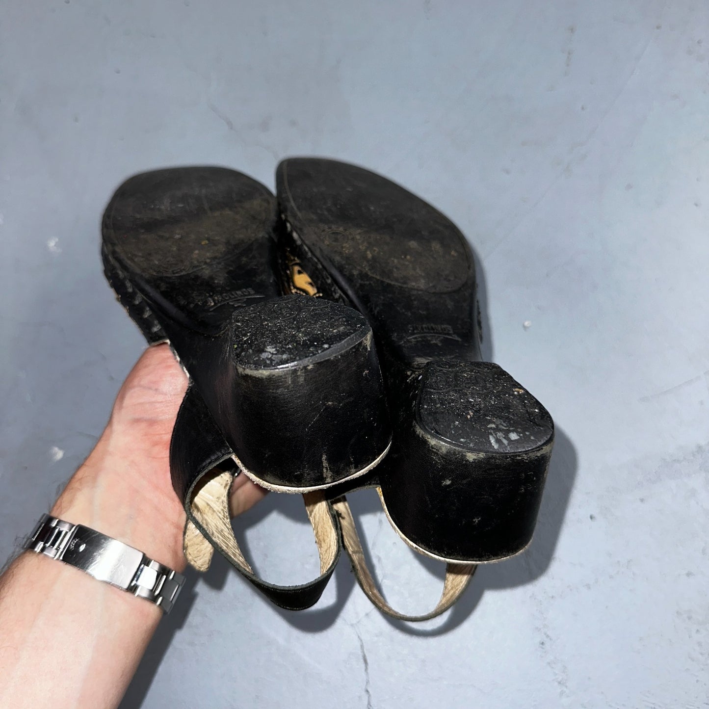 Pikolinos Jerez Black & Tan Perforated Leather Shoes EU 40 Sandal Small Heel