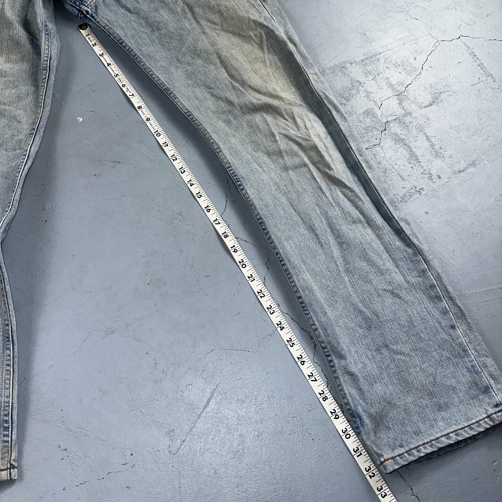 Levis 501 Vintage Y2K Hungary Straight Leg Jeans 33x34 90s Light Wash Act 31x32