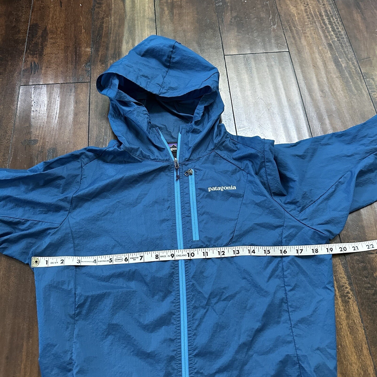 Patagonia Womens Blue Levitation Hoody Slim Fit in Size S