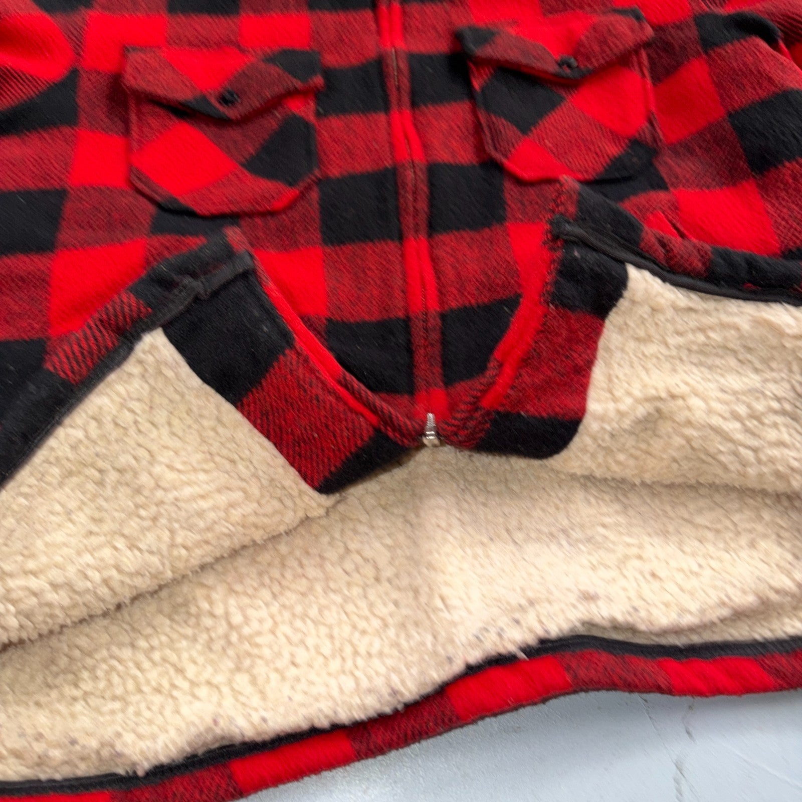 Vtg 80s CAL CRAFT USA Men’s L Red Black Buffalo Plaid Wool Sherpa Hunting Jacket